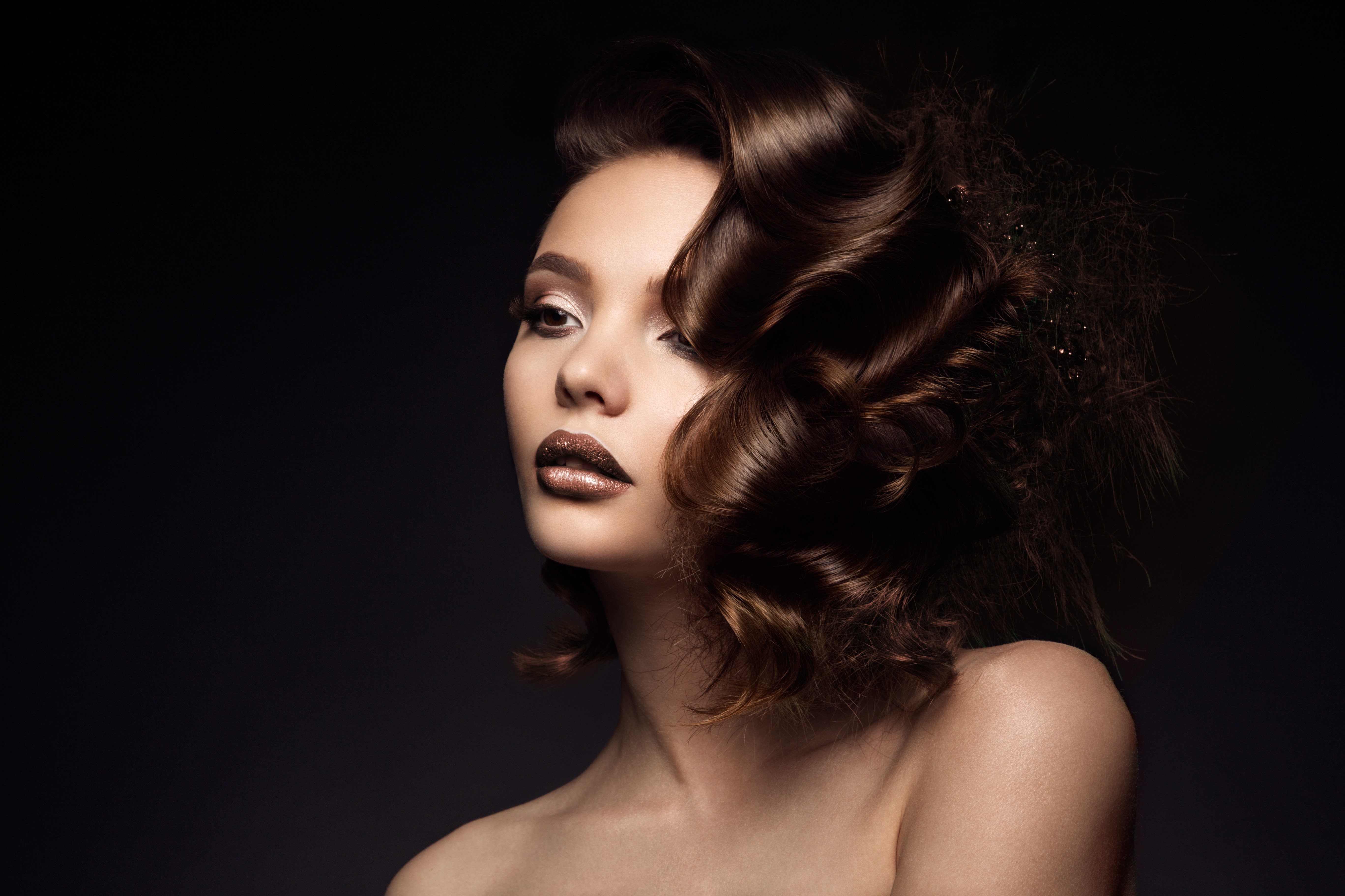 Brown haired woman with glamorous makeup and hairstyle HD Wallpaper