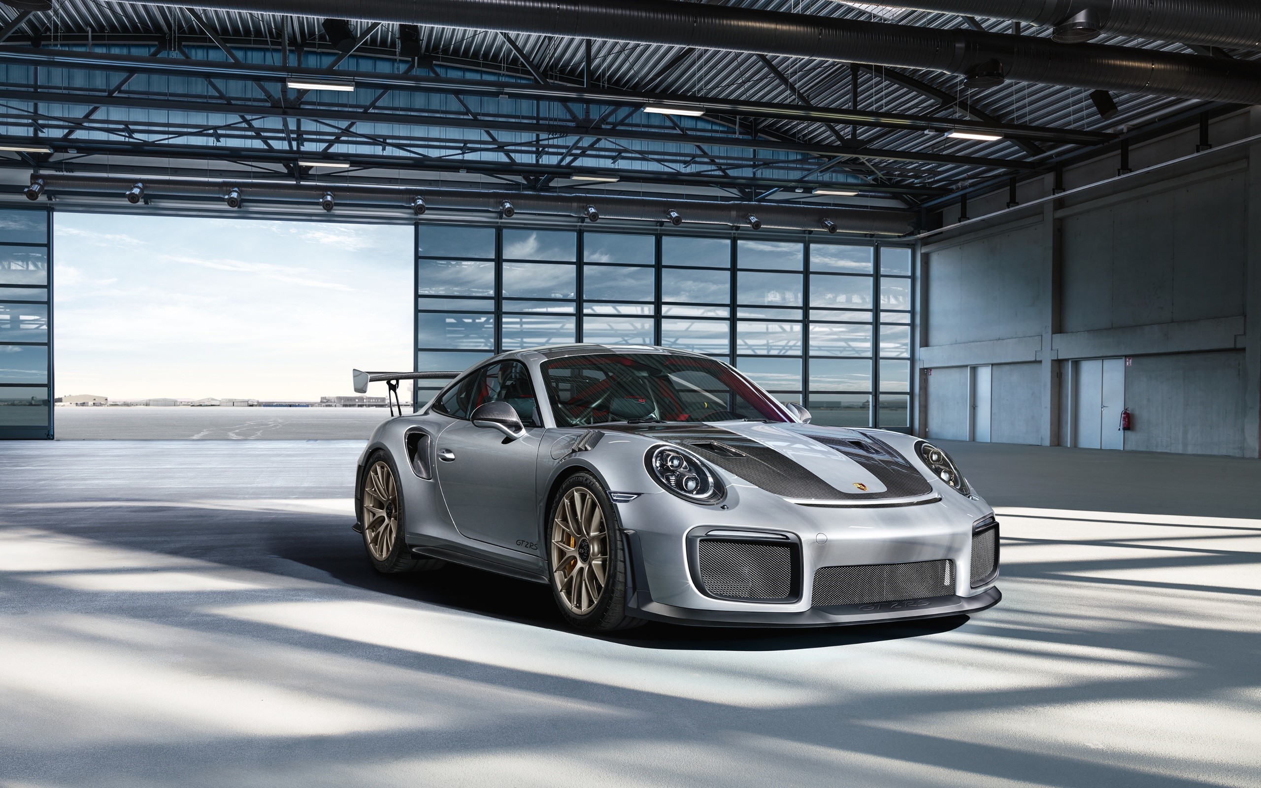 Porsche 911 GT2 RS in a Hangar HD Wallpaper