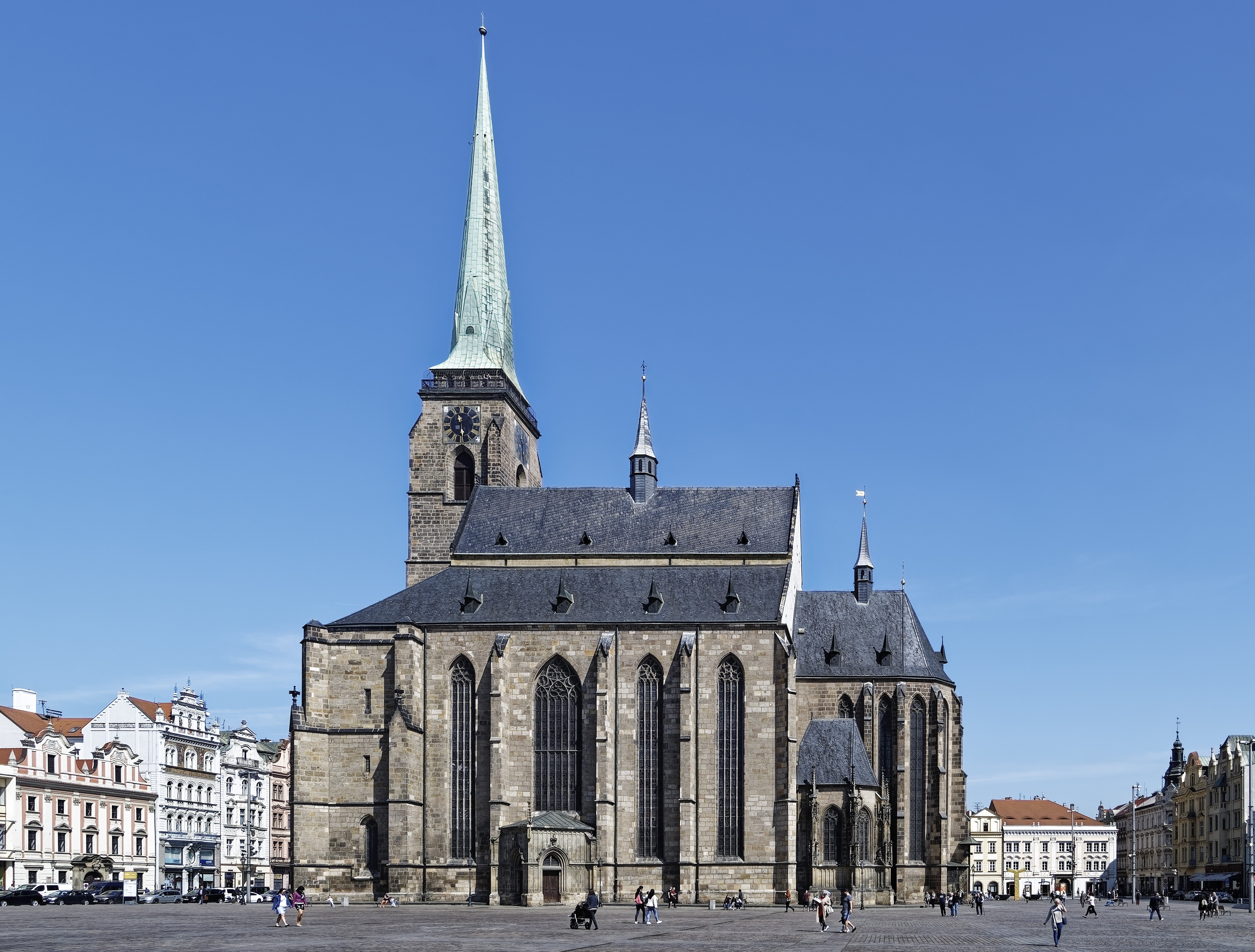 Cathedral of the Assumption of the Virgin Mary, Pilsen, Czech Republic HD Wallpaper