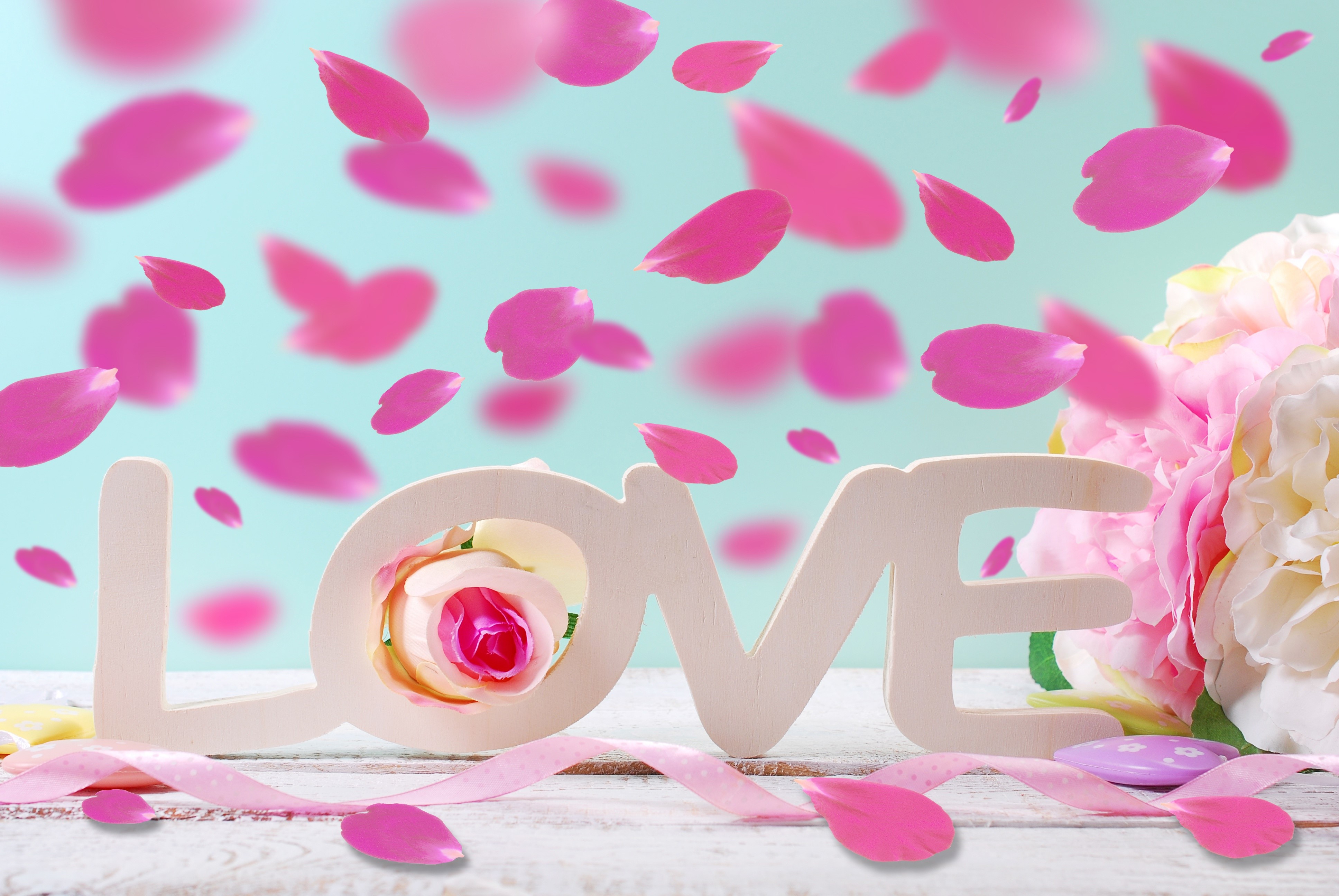 4K Love Word with Pink Petals and Flowers HD Wallpaper