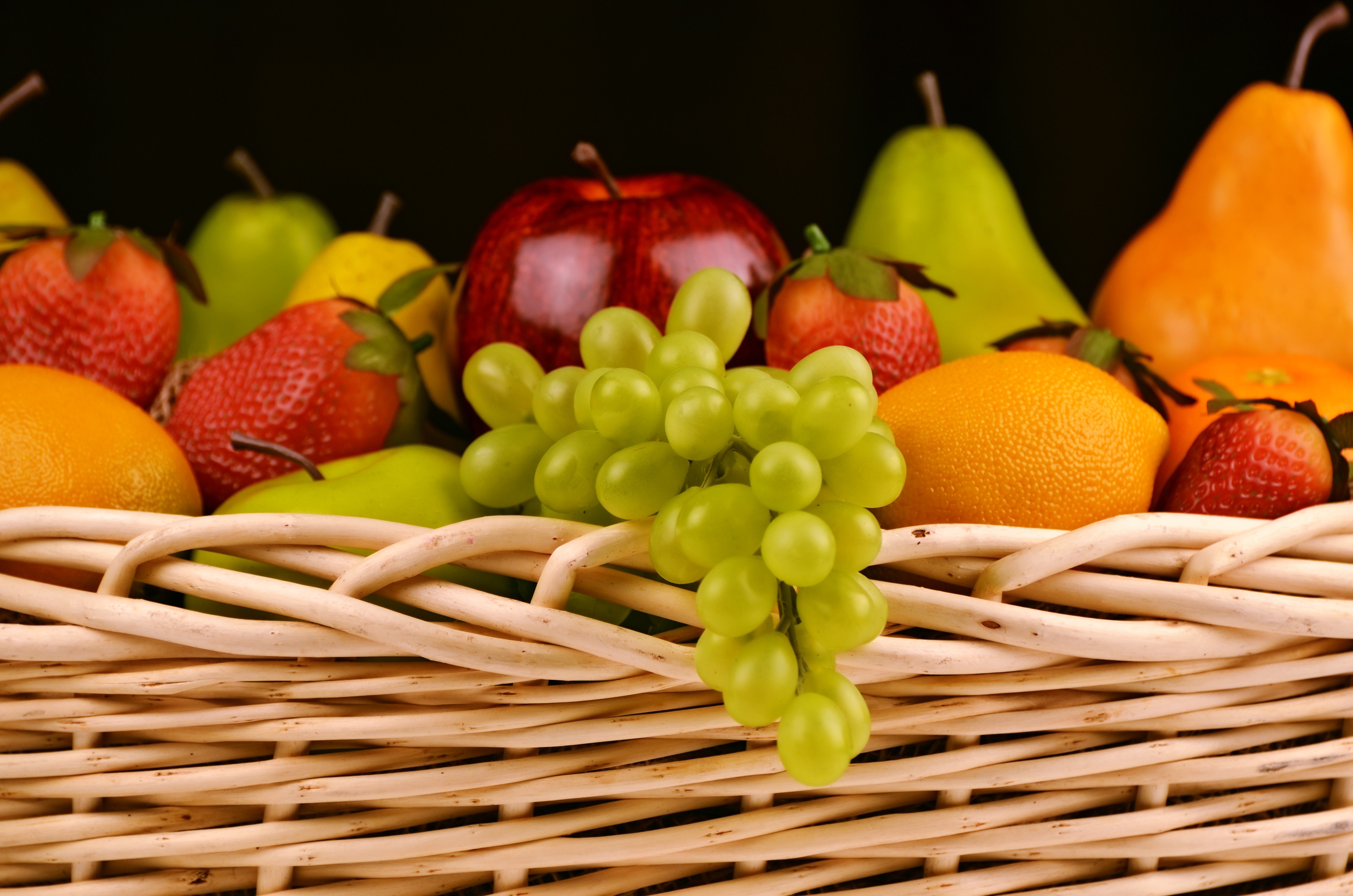 4K Fruit in Wicker Basket HD Wallpaper