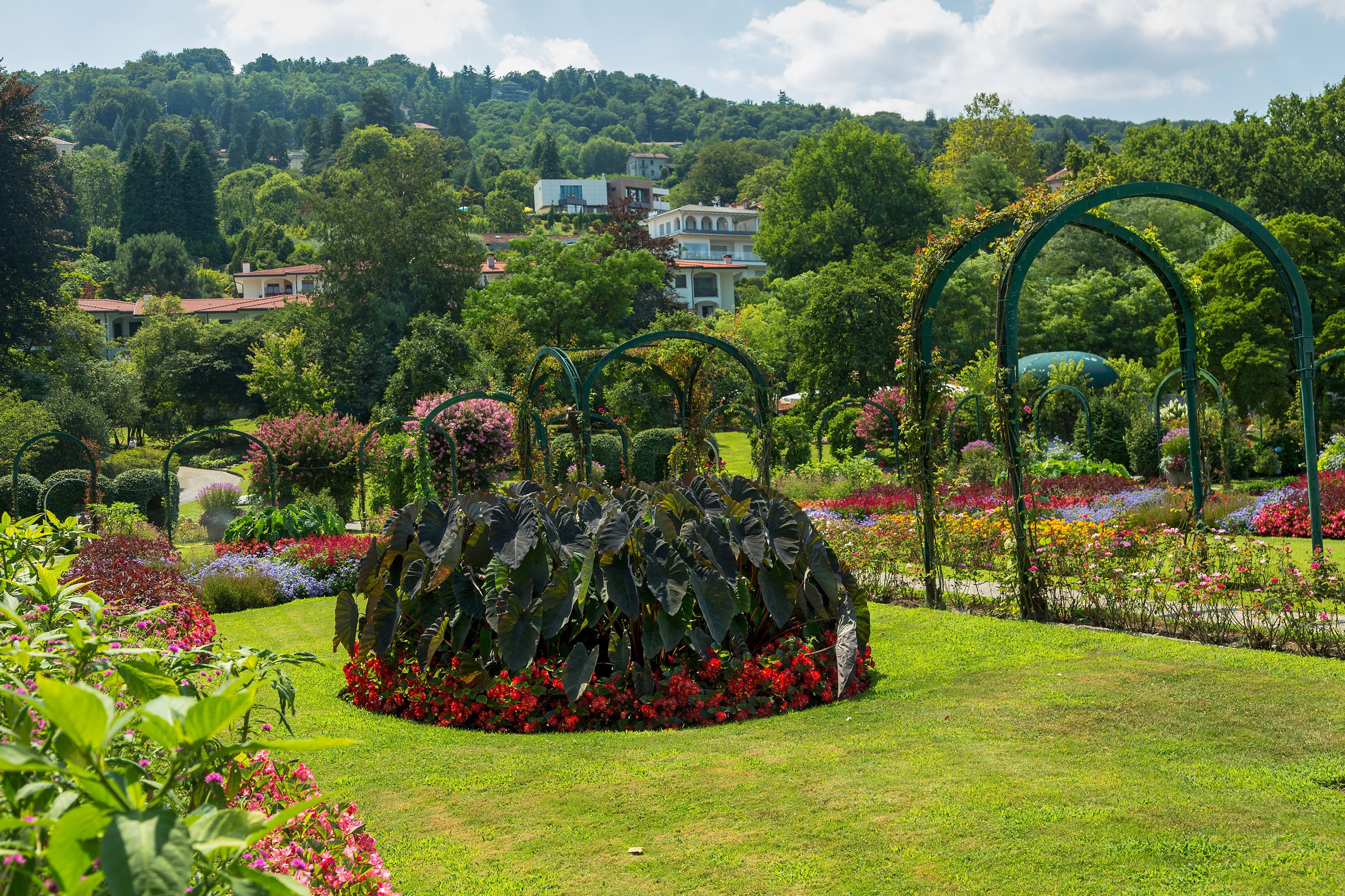 Villa Pallavicino Gardens in Stresa, Italy HD Wallpaper