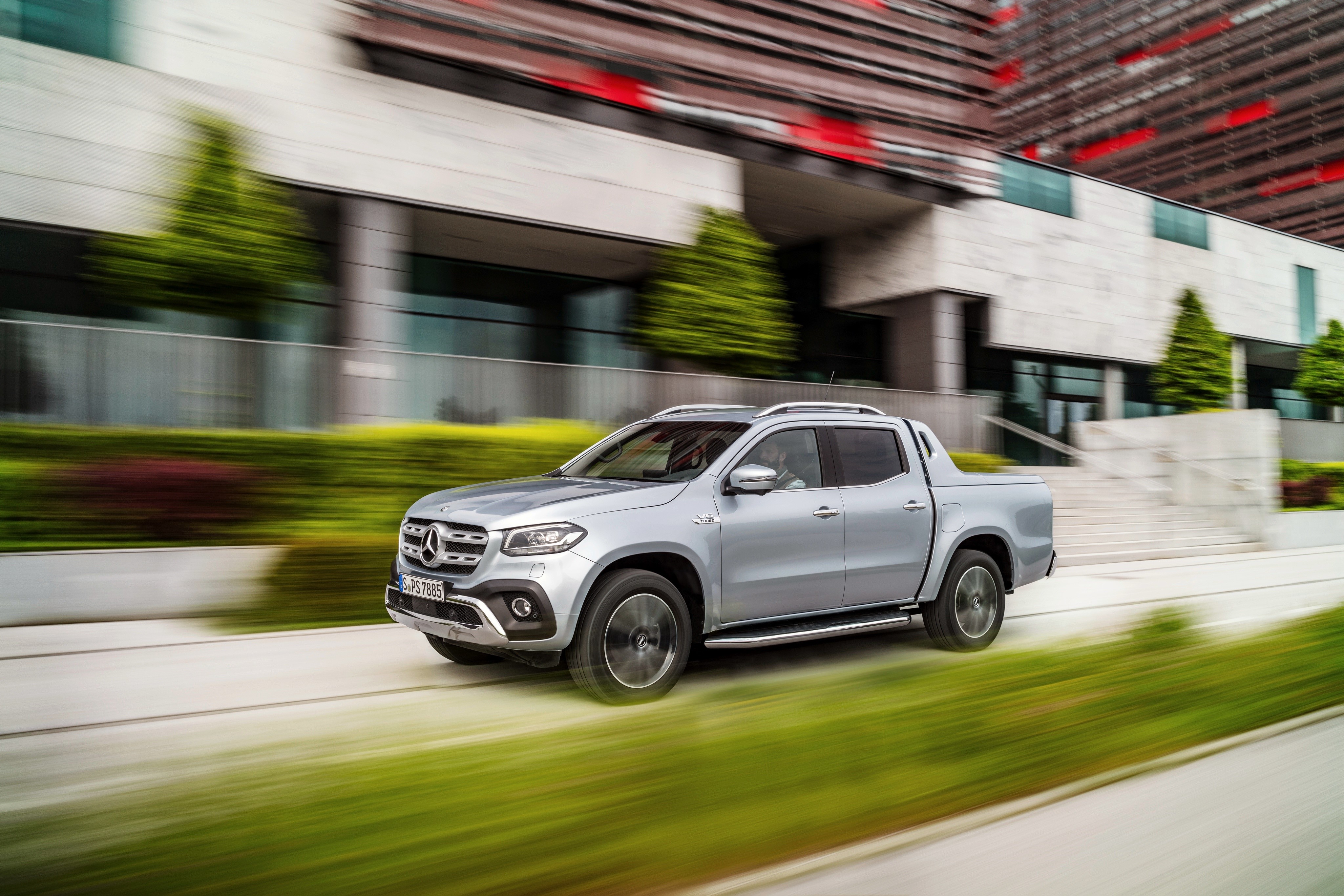 4K 2018 Mercedes-Benz X-Class Pickup in Motion HD Wallpaper