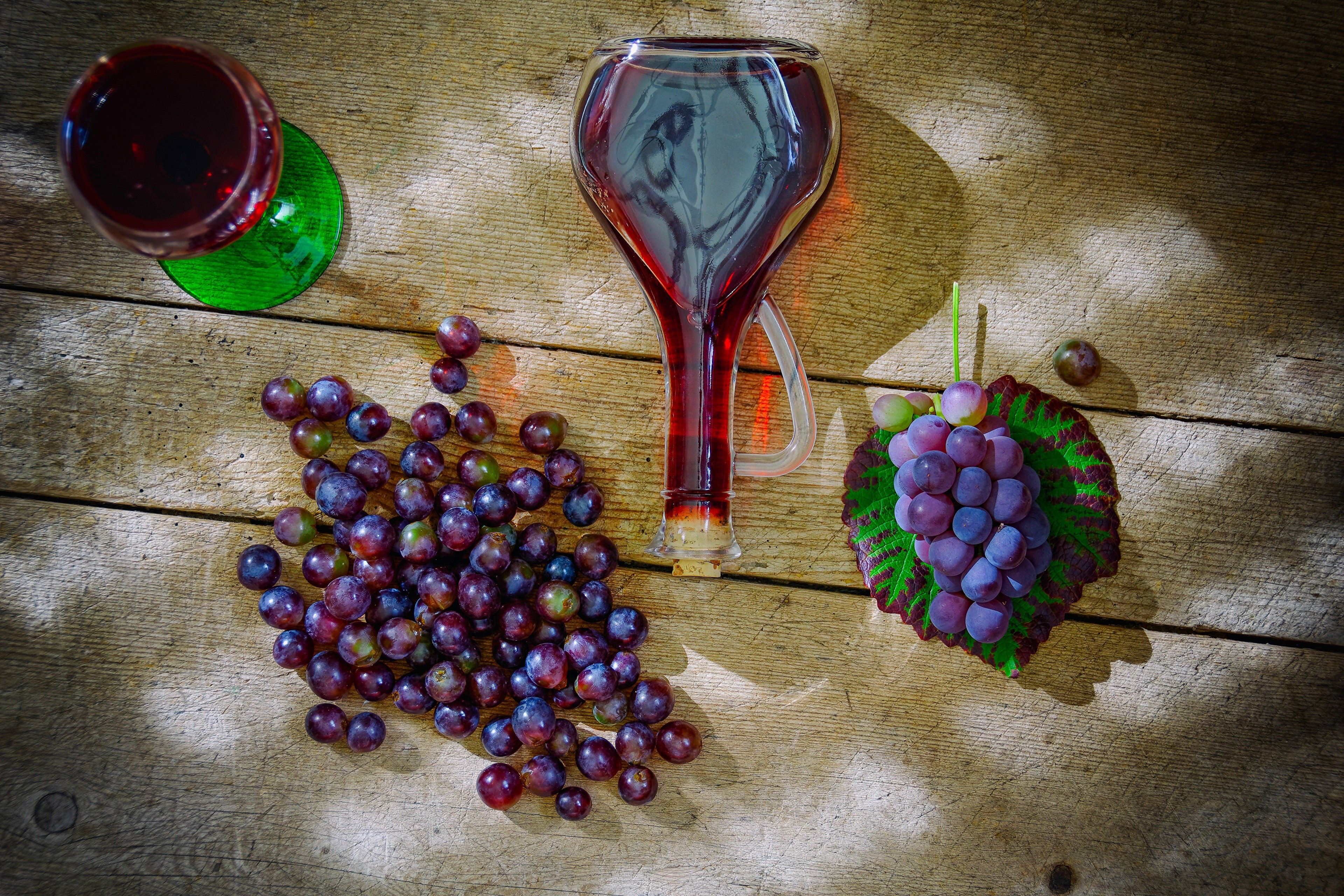 Grapes and Wine in a Bottle and Glass HD Wallpaper