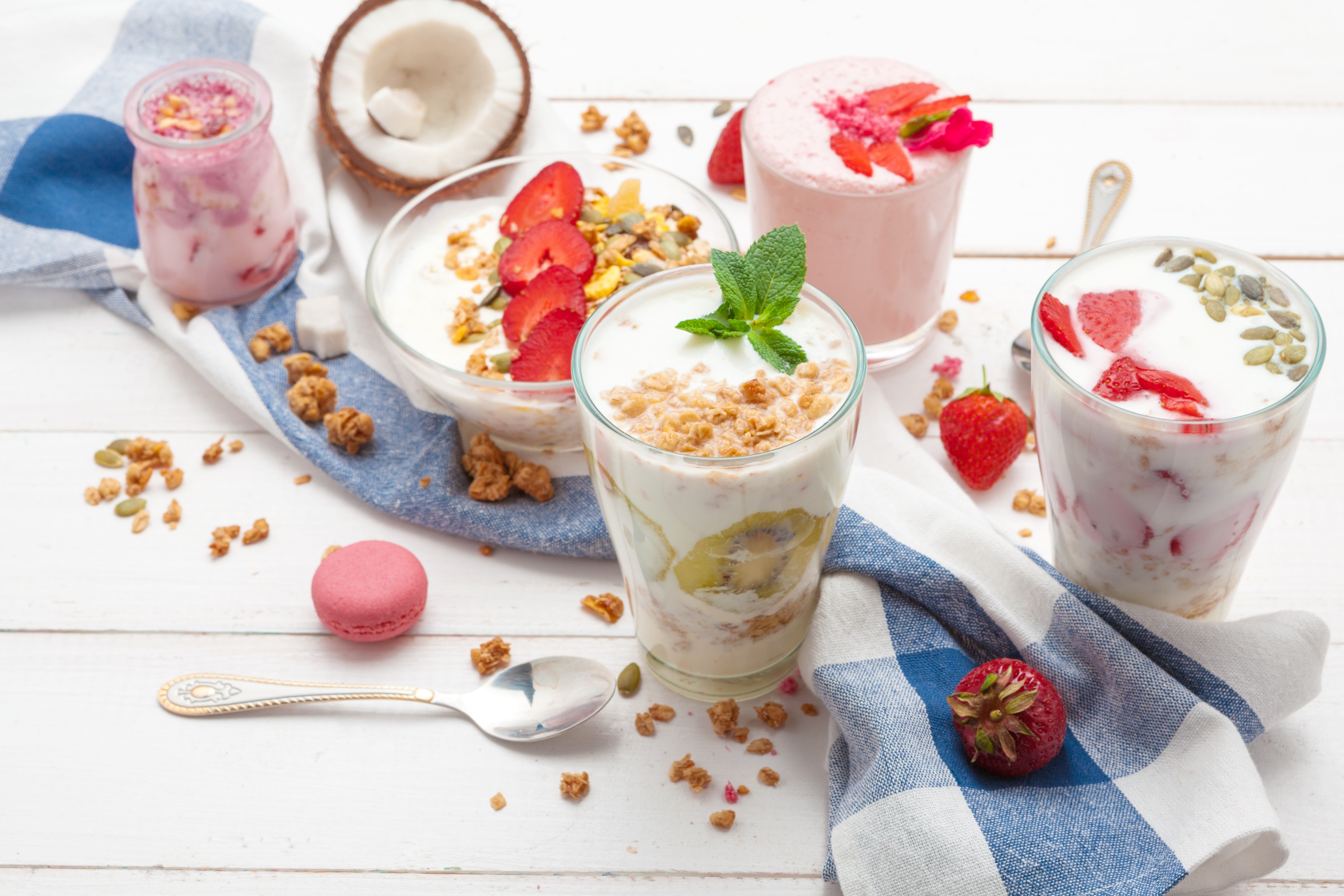 Yogurt with Strawberry and Muesli Breakfast HD Wallpaper