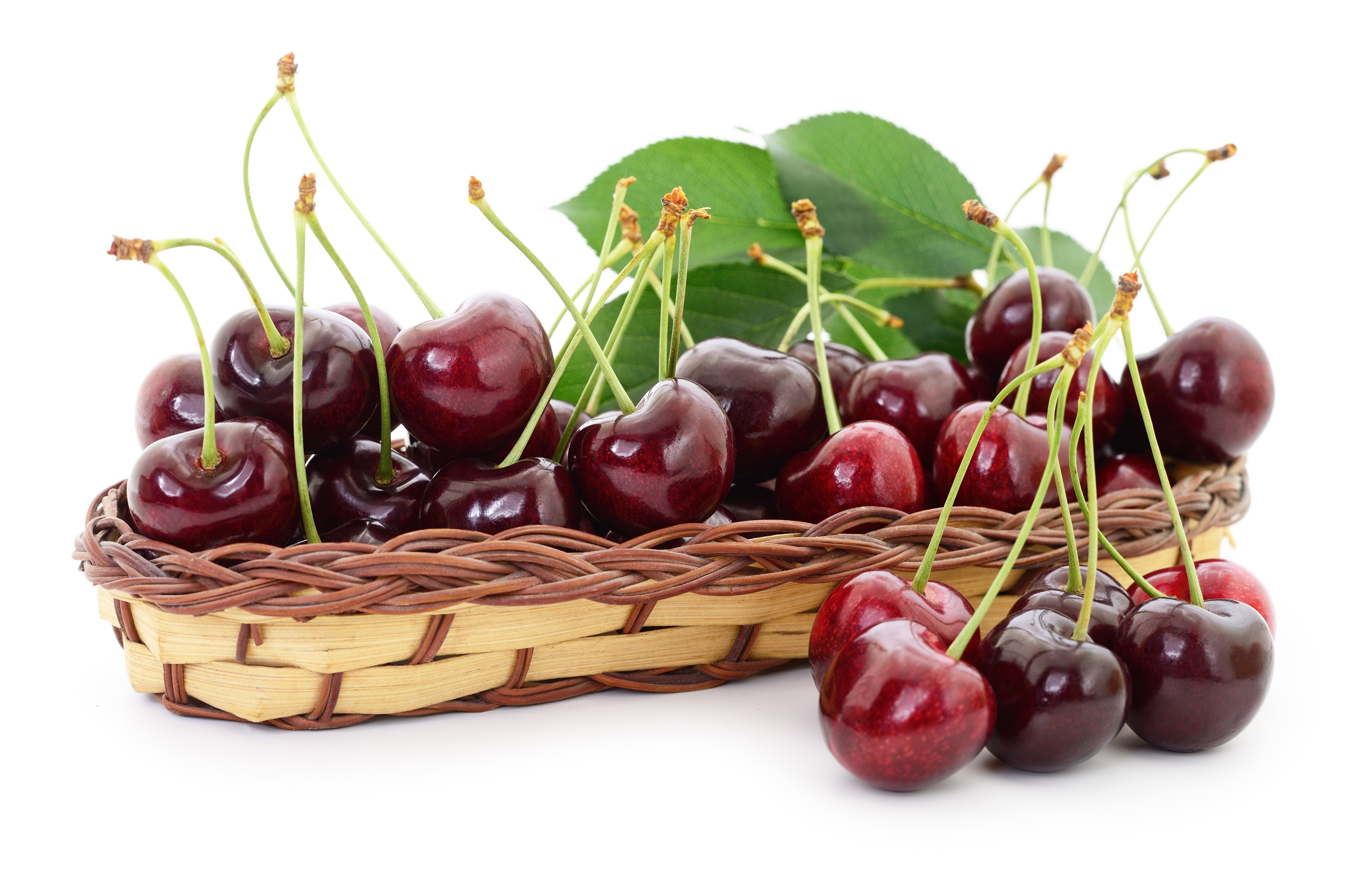 Cherries in a wicker basket HD Wallpaper