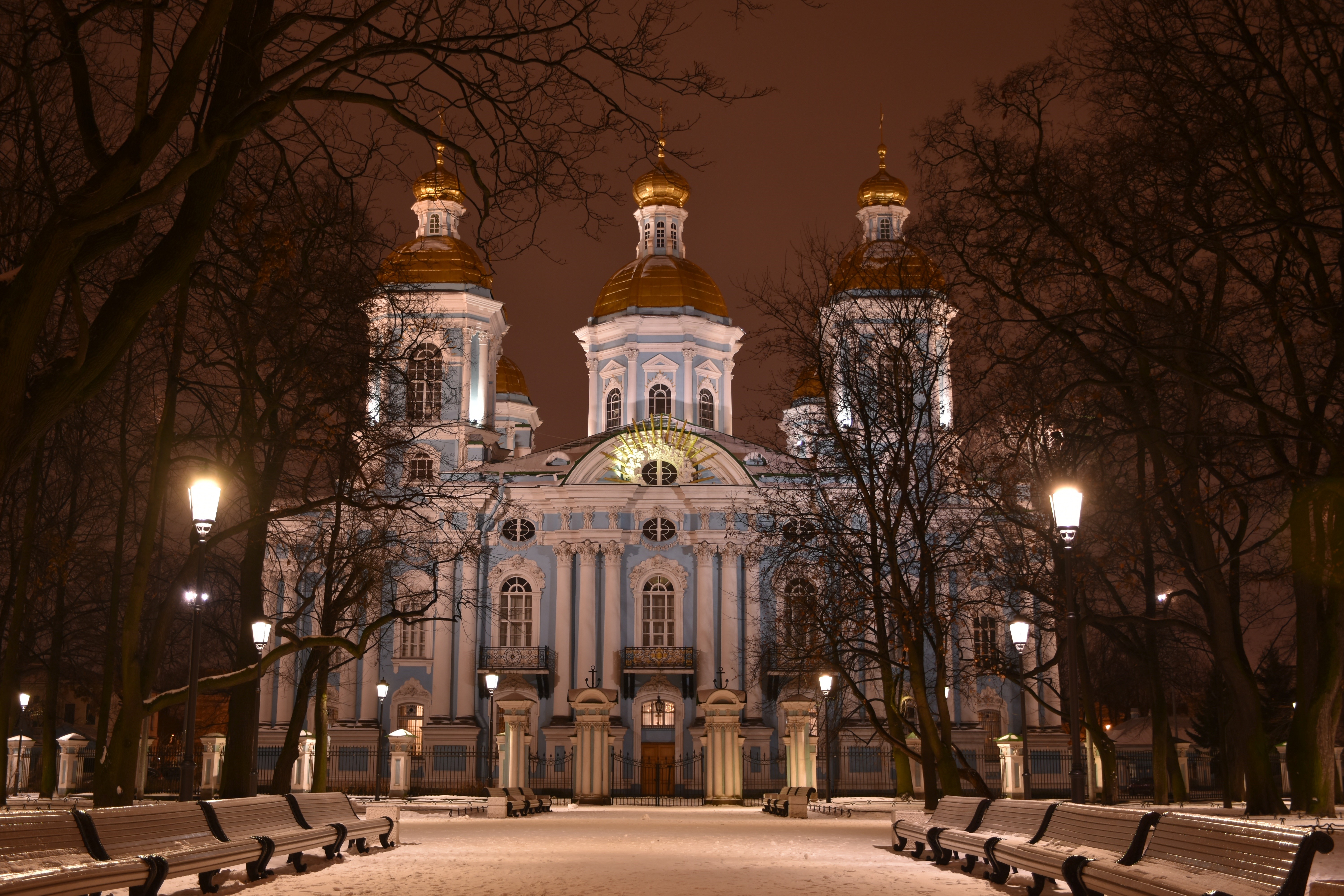 St. Nicholas Naval Cathedral in St. Petersburg, Russia at Night HD Wallpaper