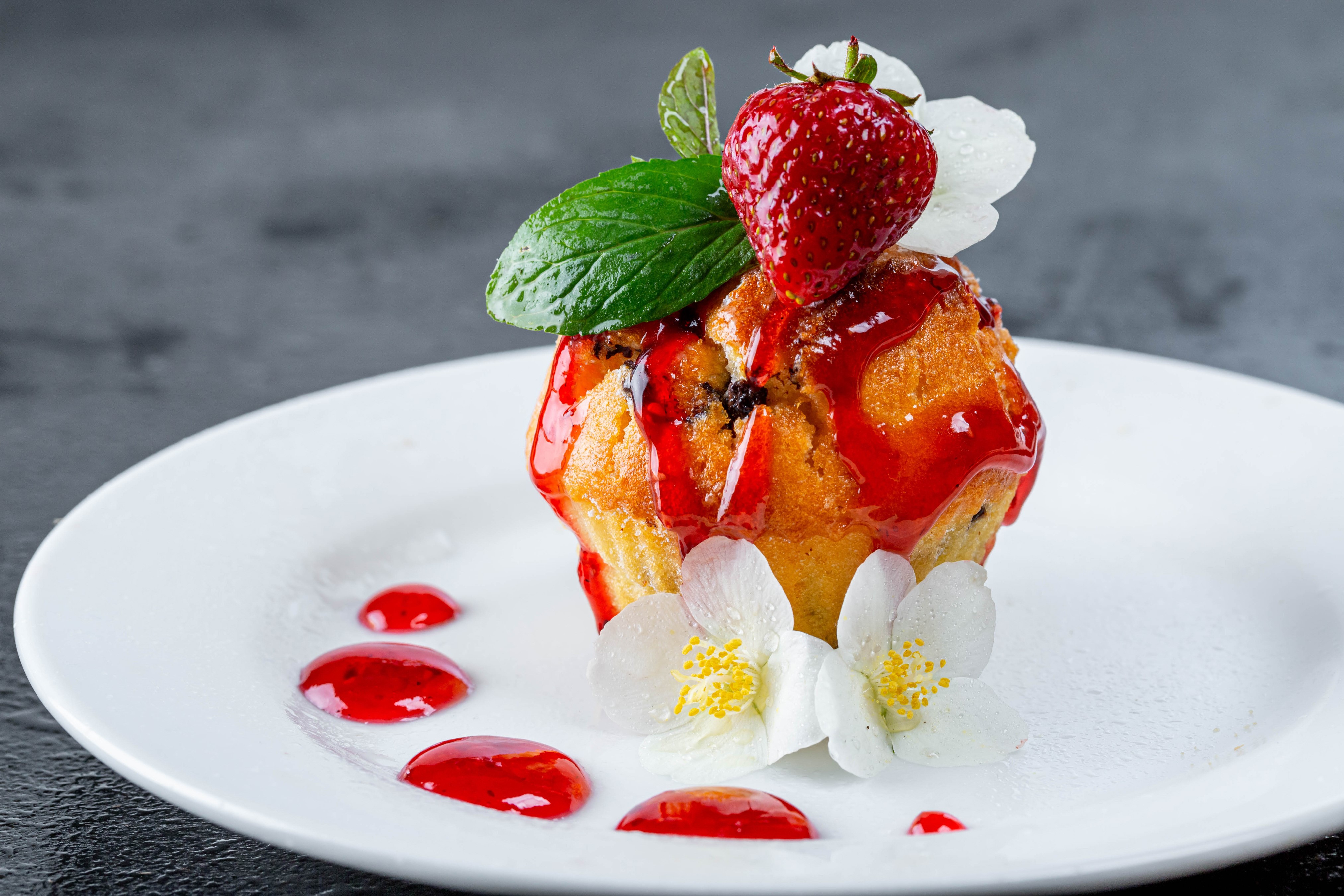 Strawberry Jam Muffin on a Plate HD Wallpaper