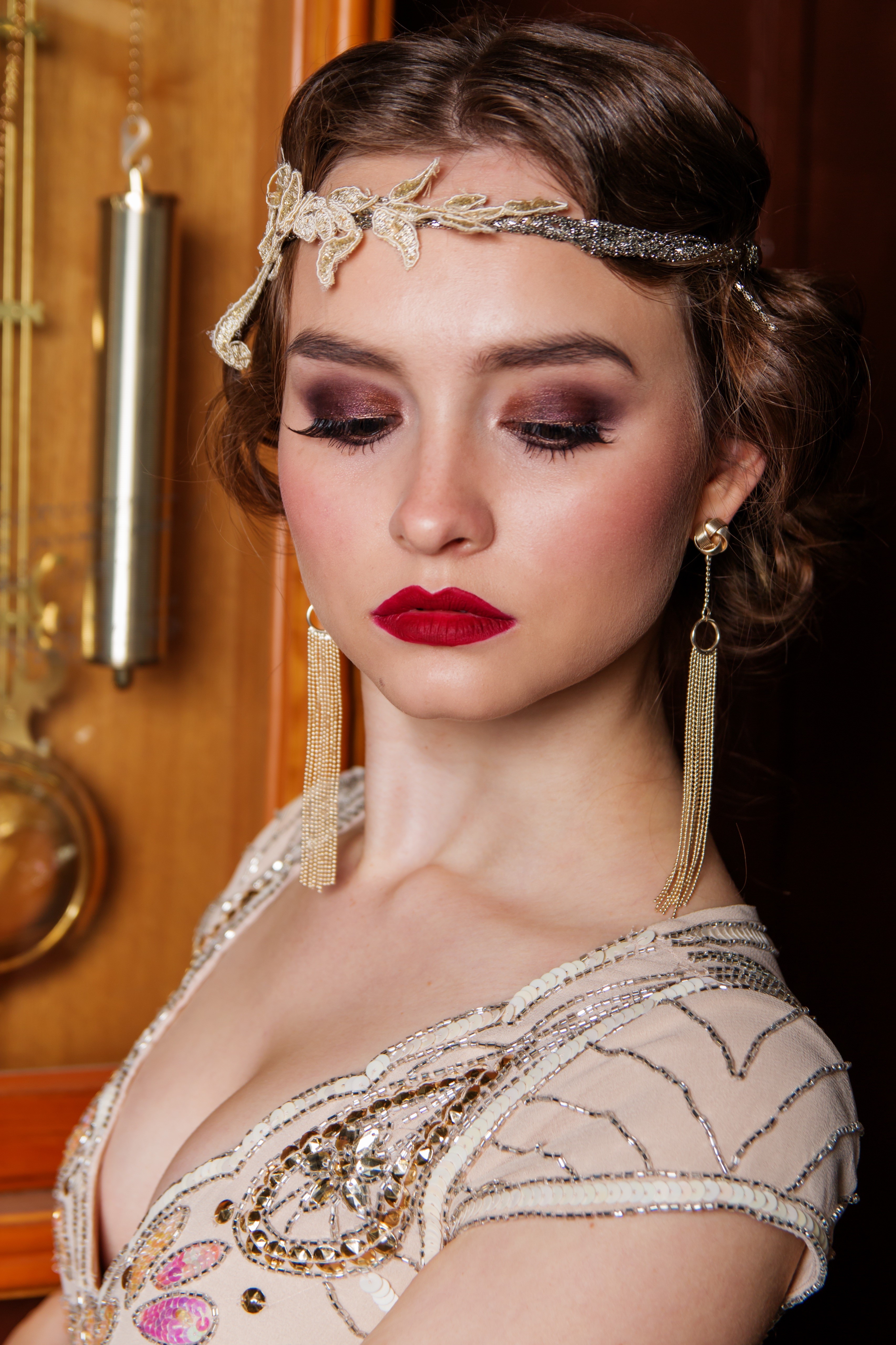 Woman with elaborate makeup and jewelry HD Phone Wallpaper