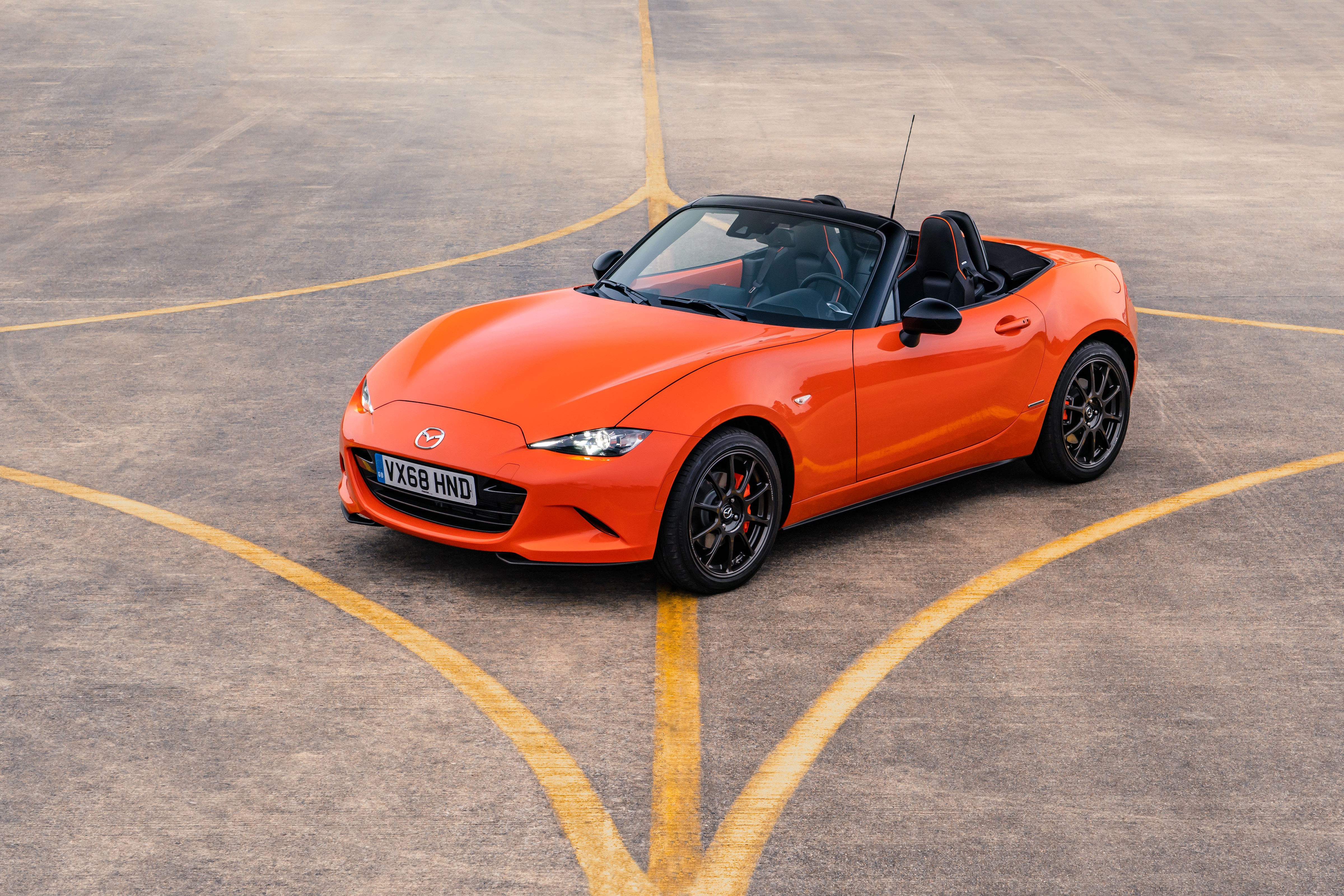 Orange Mazda MX-5 30th Anniversary Cabriolet HD Wallpaper