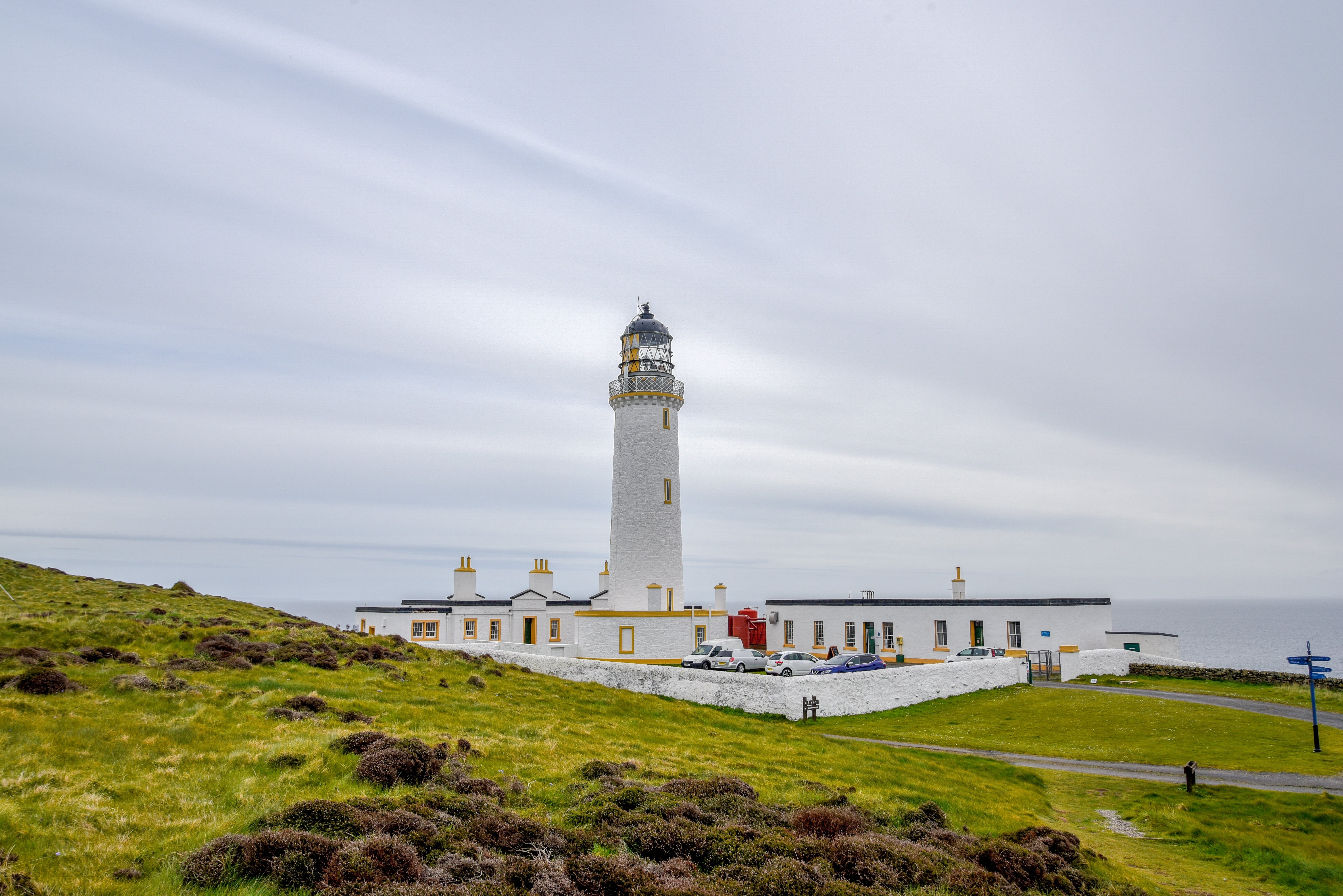 Mull of Galloway Lighthouse, Scotland HD Wallpaper