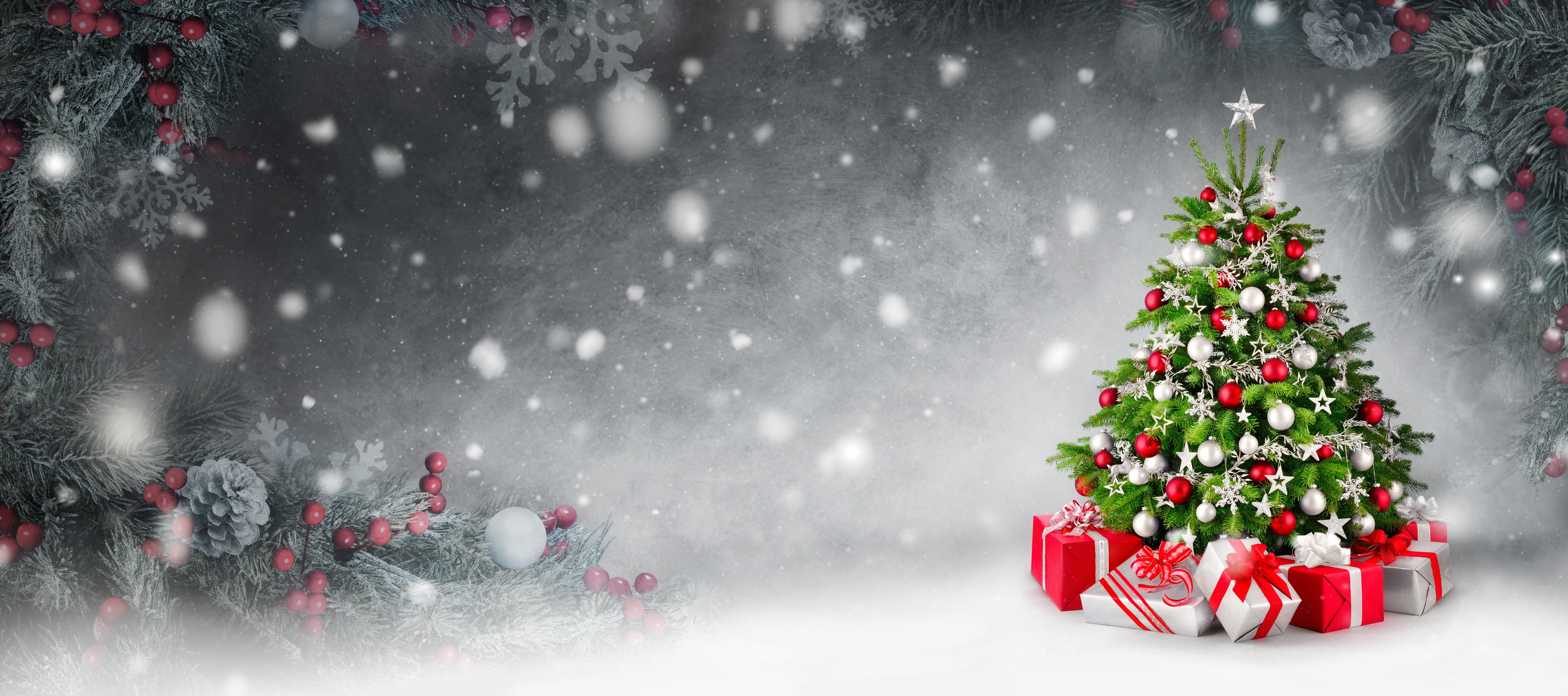 Christmas tree with gifts and snow HD Wallpaper