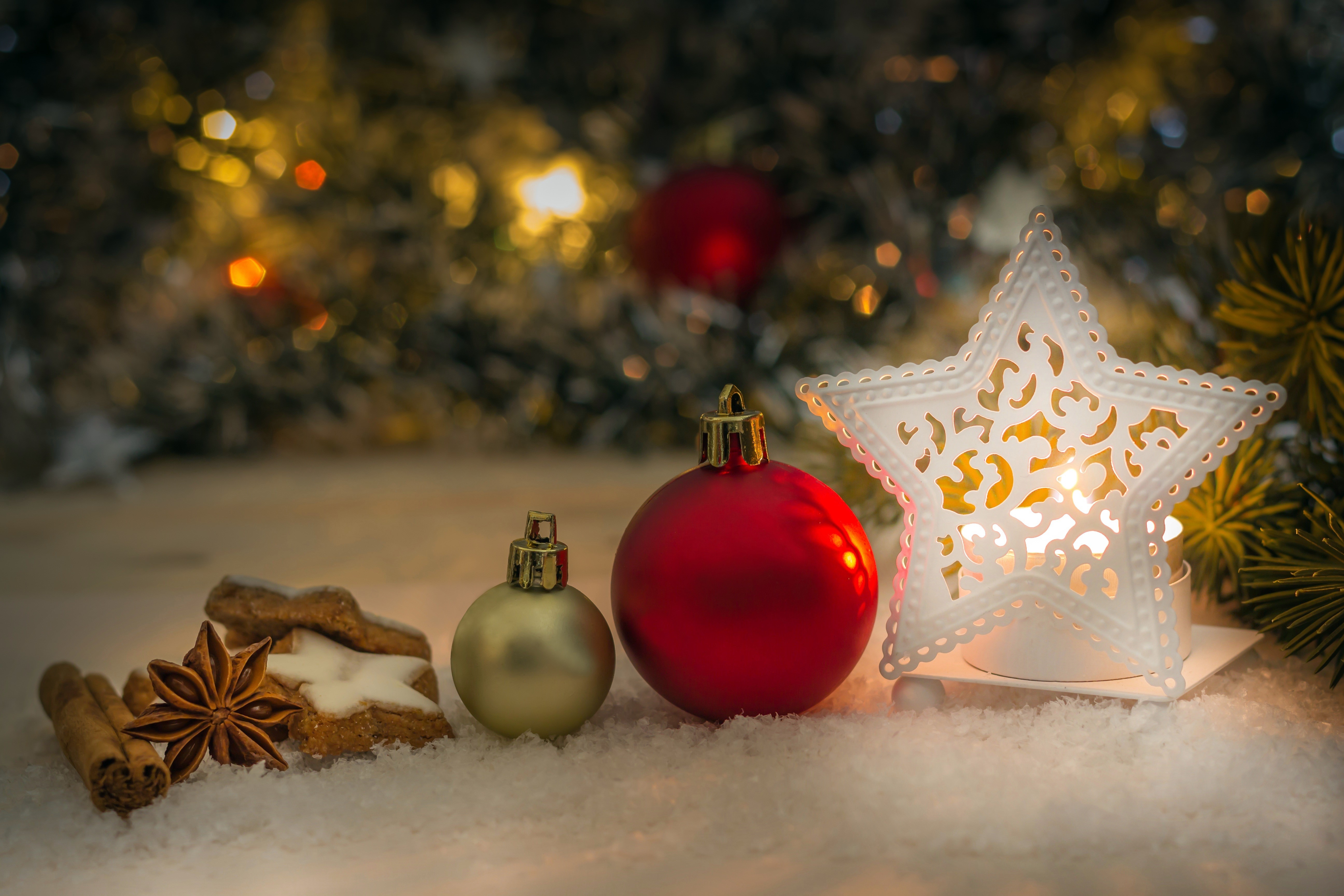 Christmas ornaments and star decoration with bokeh HD Wallpaper