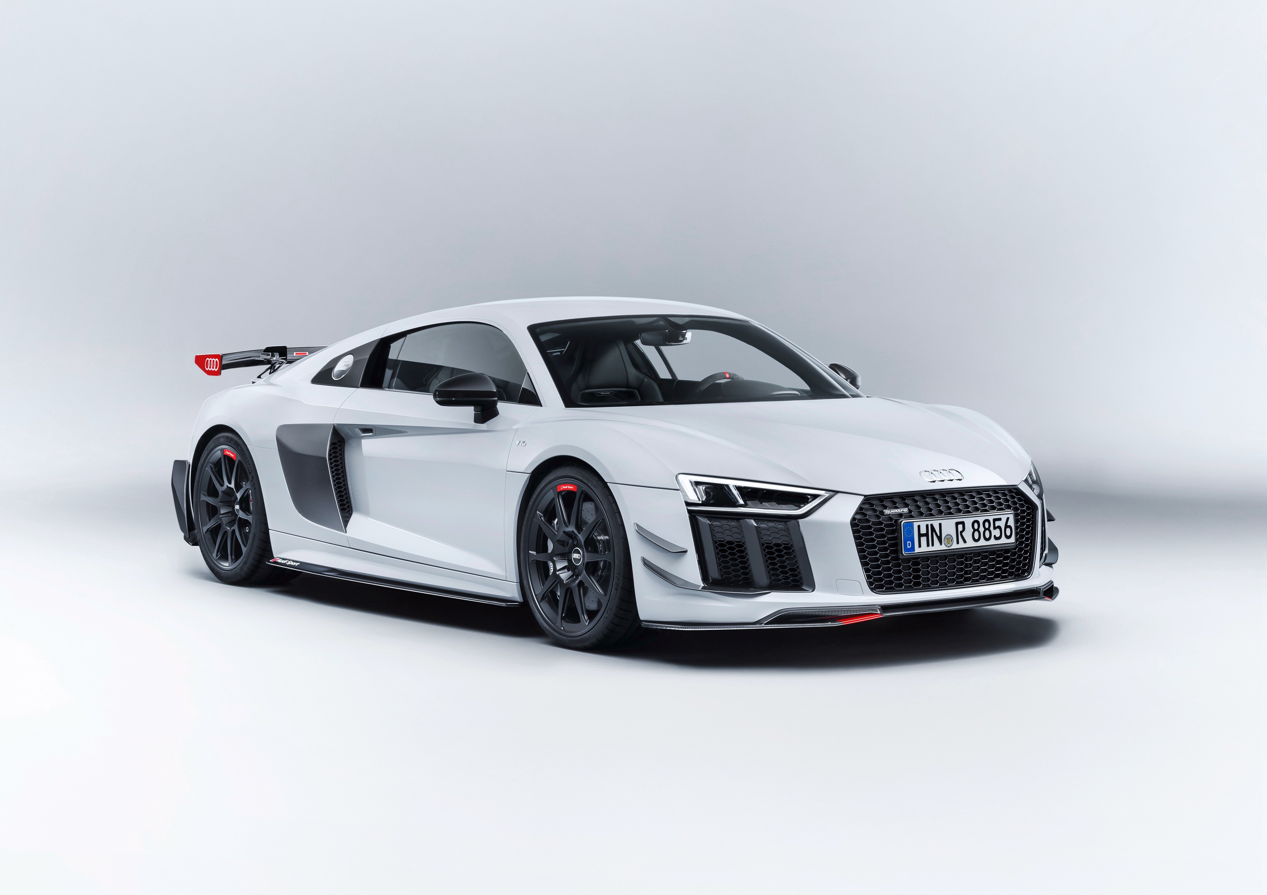 White Audi R8 V10 2018 Coupe HD Wallpaper