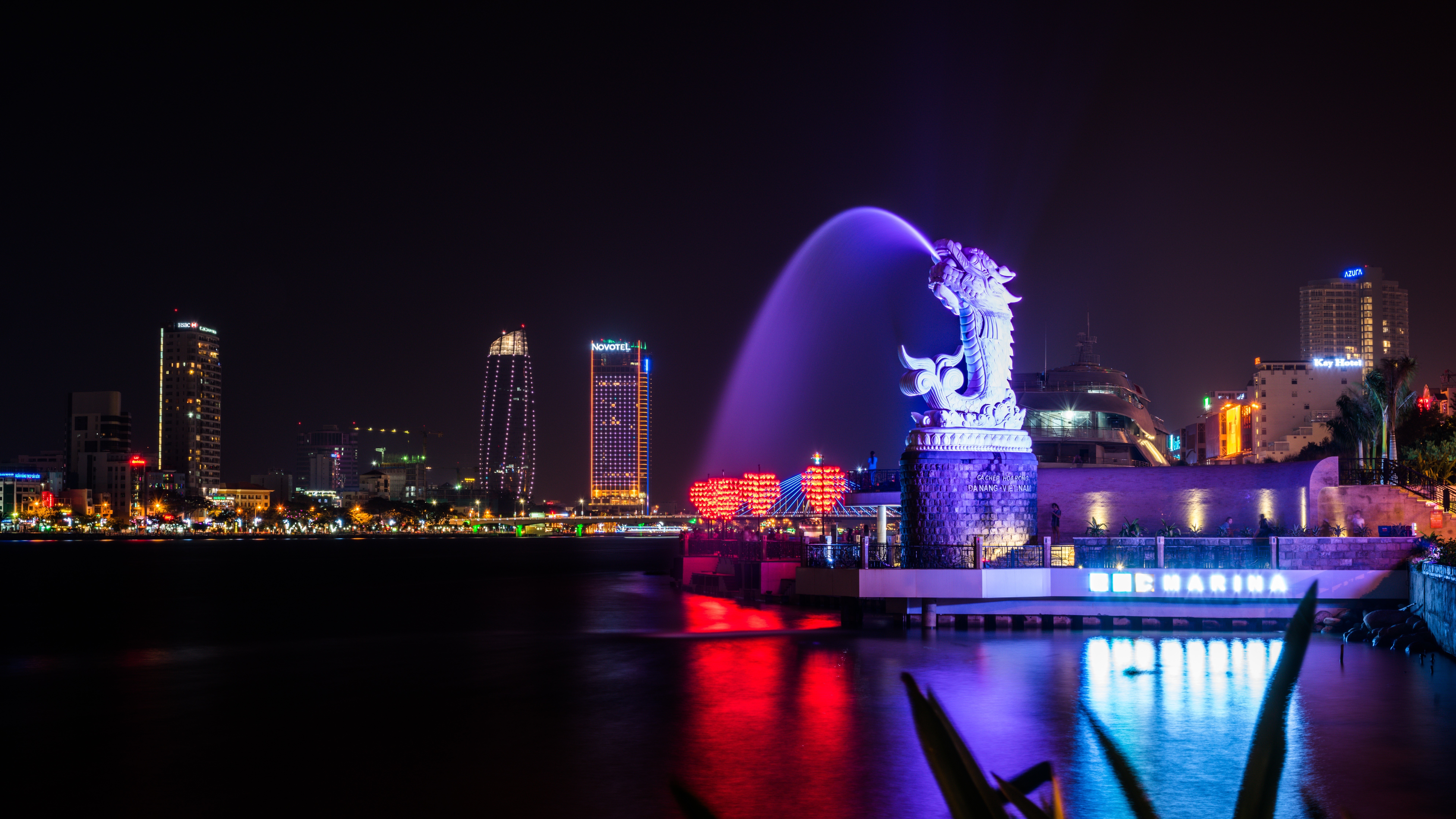 Dragon Fountain at Night in Da Nang, Vietnam HD Wallpaper