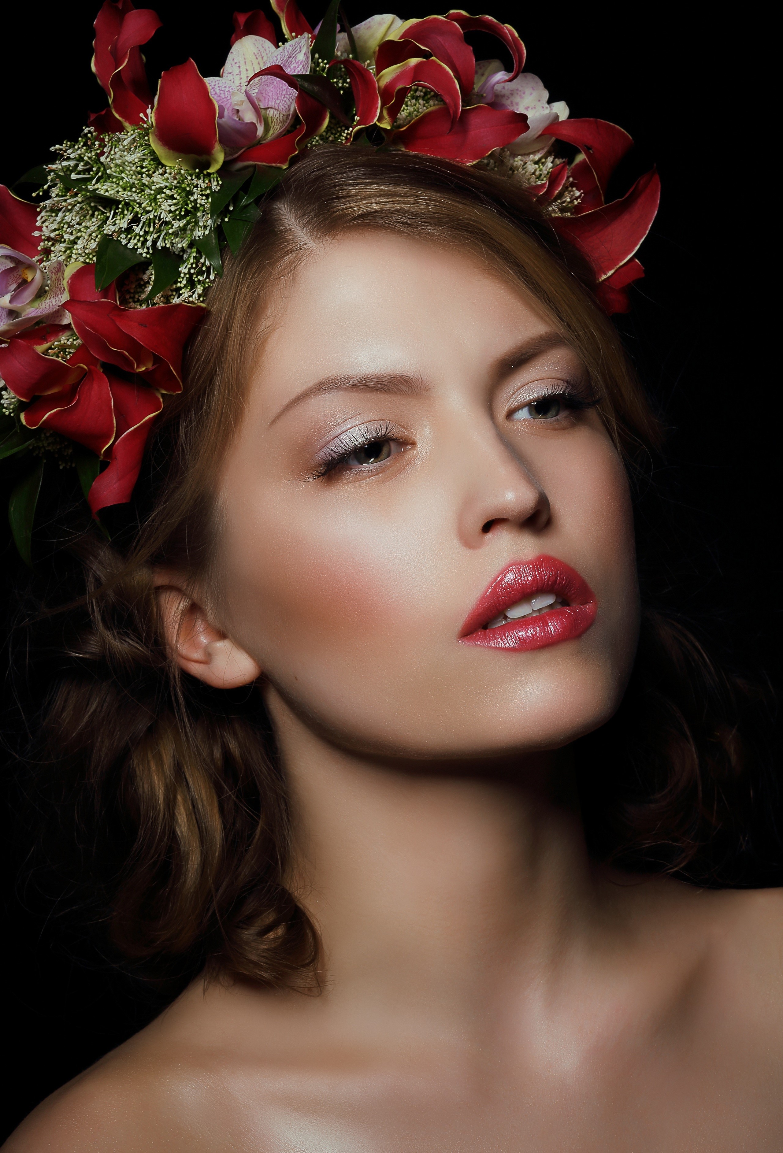 Woman with flower wreath and red lipstick HD Phone Wallpaper