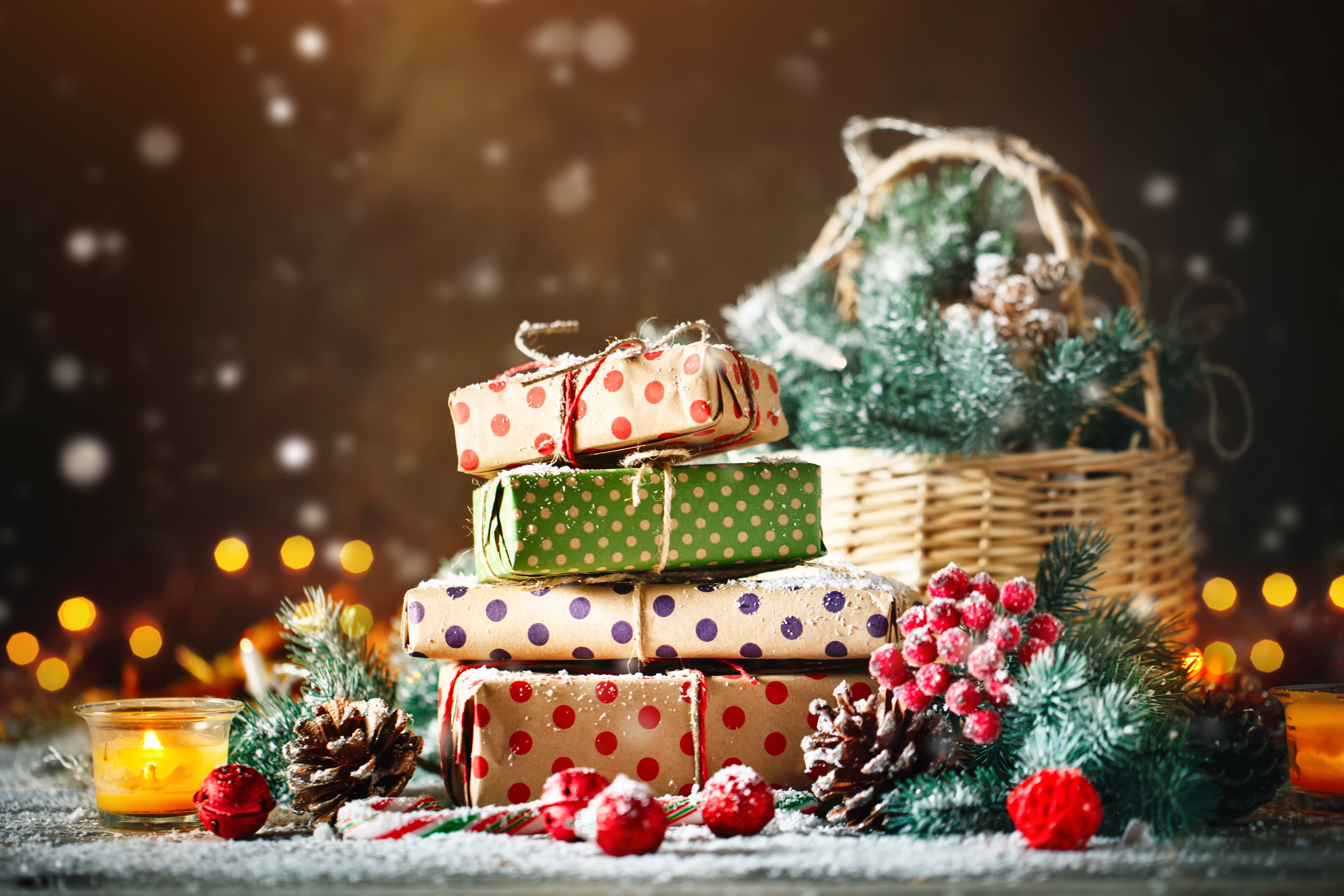 Christmas Gifts with Bokeh and Snow HD Wallpaper