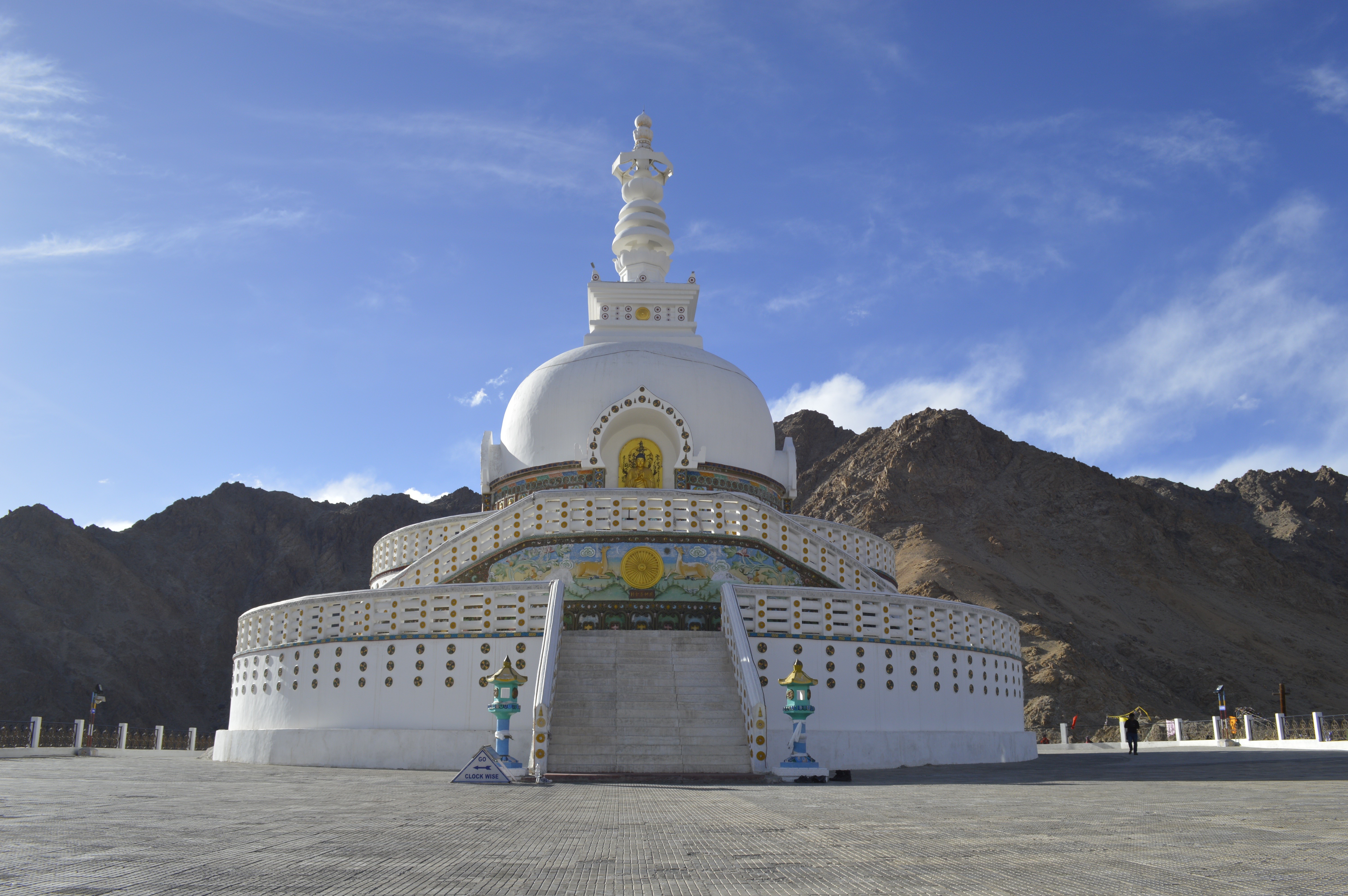 Shanti Stupa, Leh district, Ladakh, India HD Wallpaper