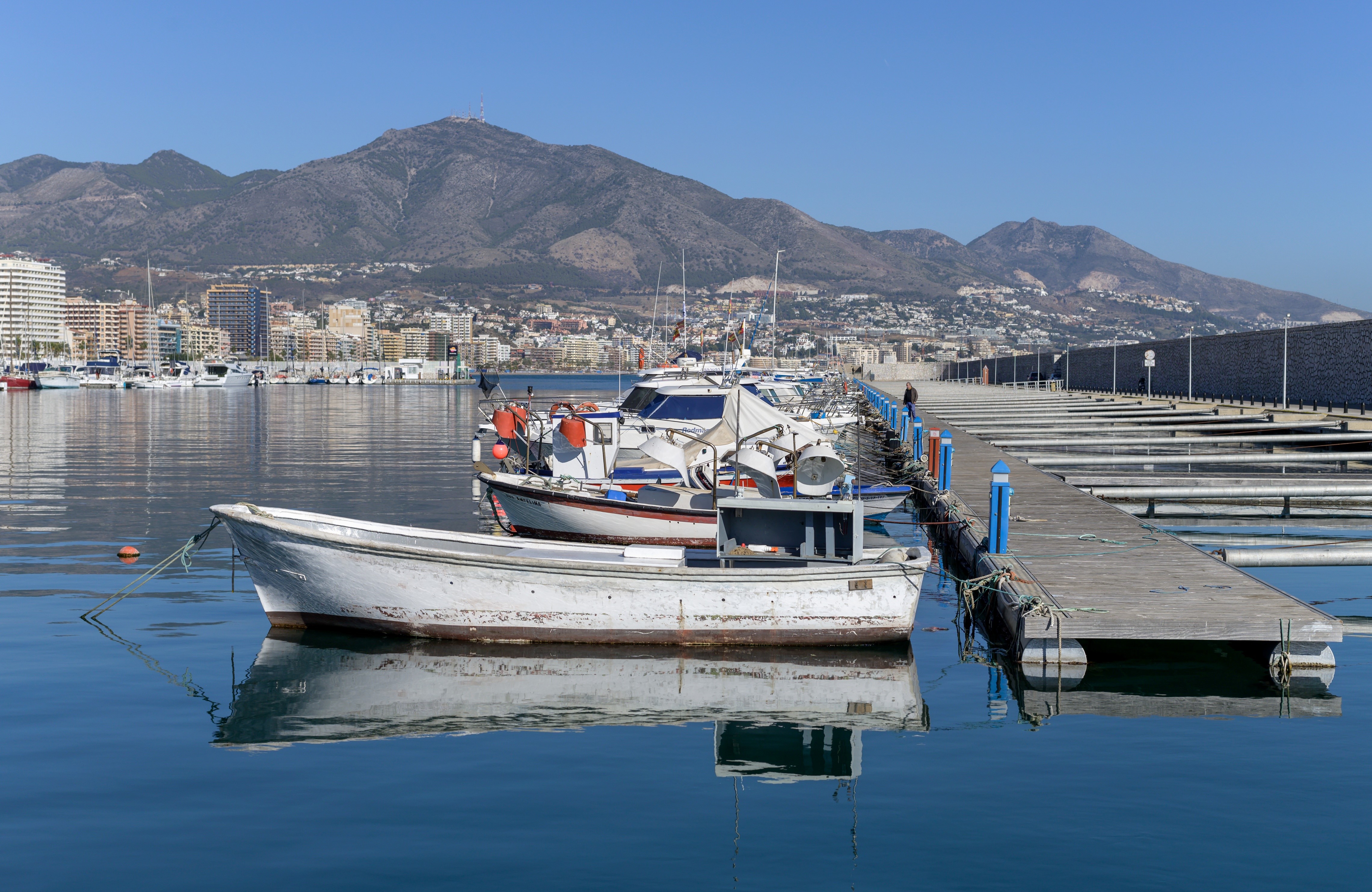 Boats in Fuengirola Harbour, Spain HD Wallpaper