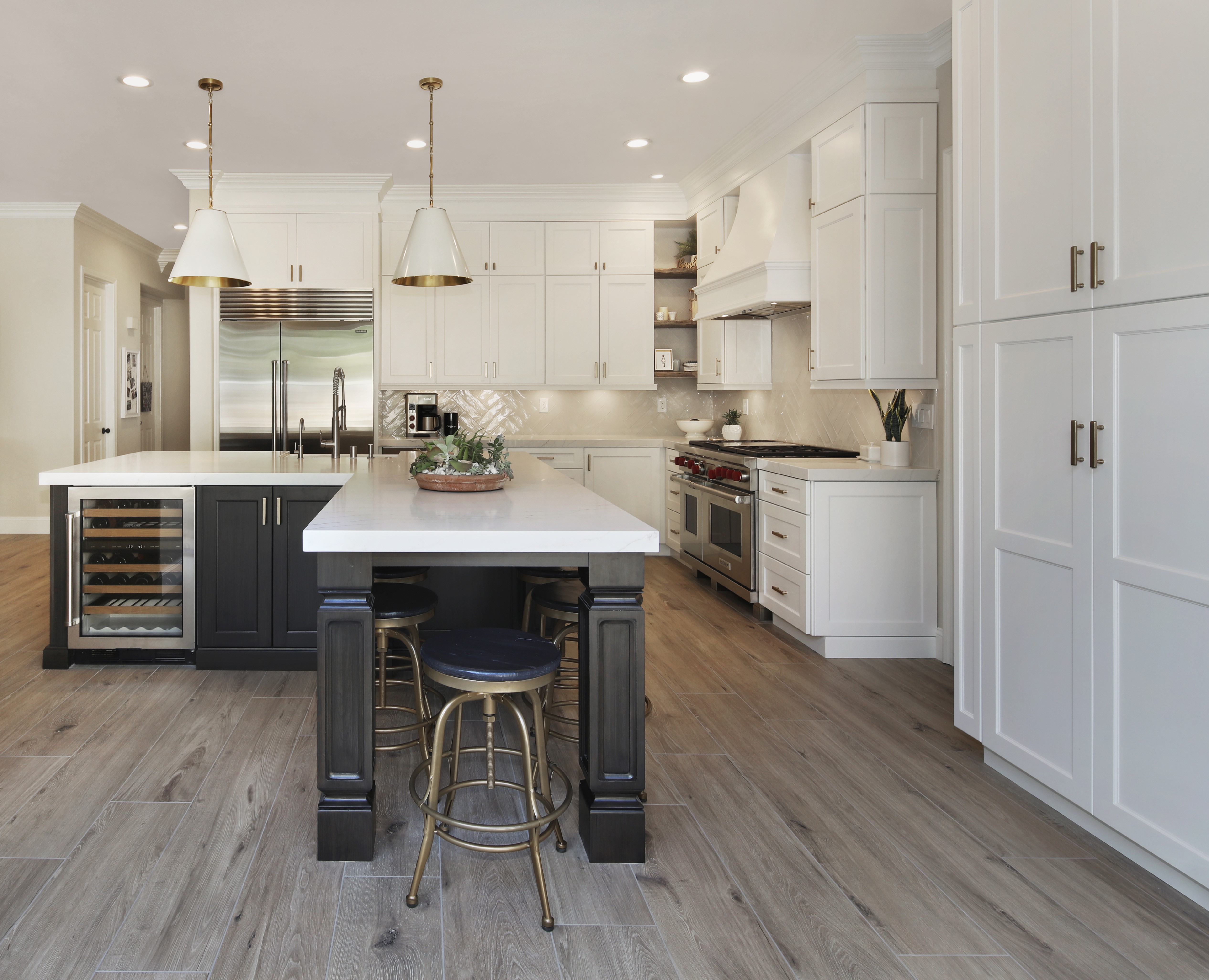 Modern Kitchen with Island and Stainless Steel Appliances HD Wallpaper