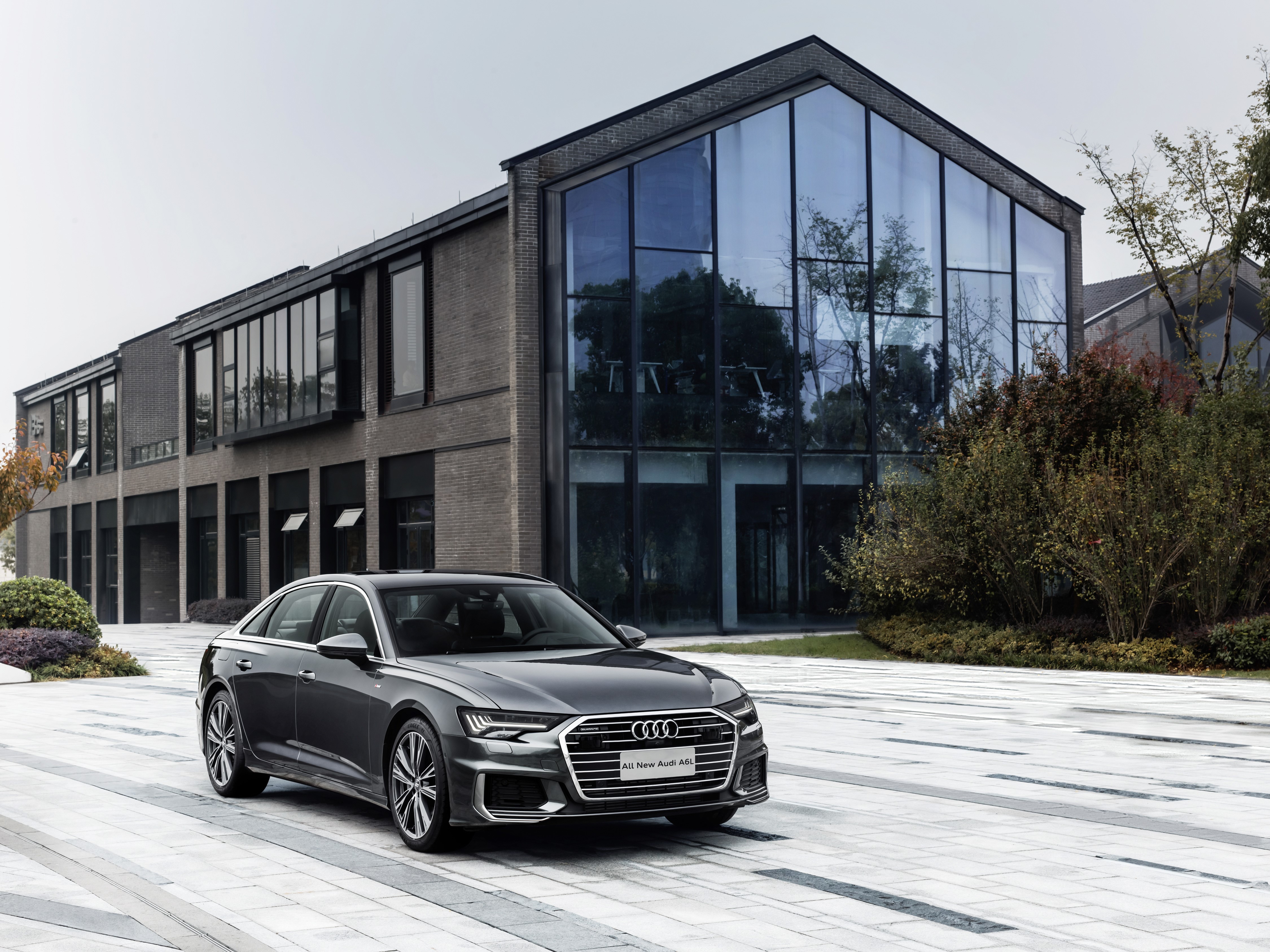 2019-20 Audi A6L 55 TFSI quattro S line HD Wallpaper