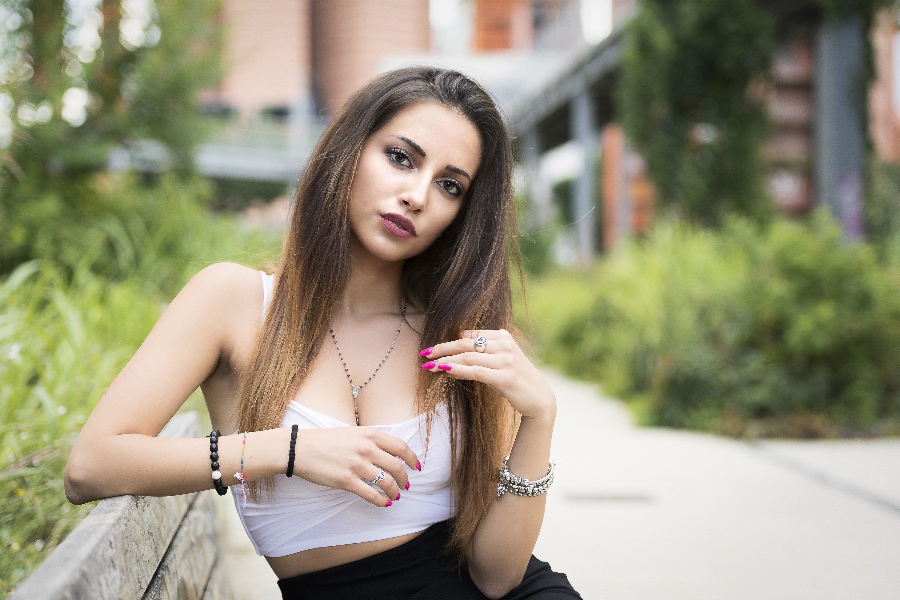 Carlotta posing outdoors HD Wallpaper