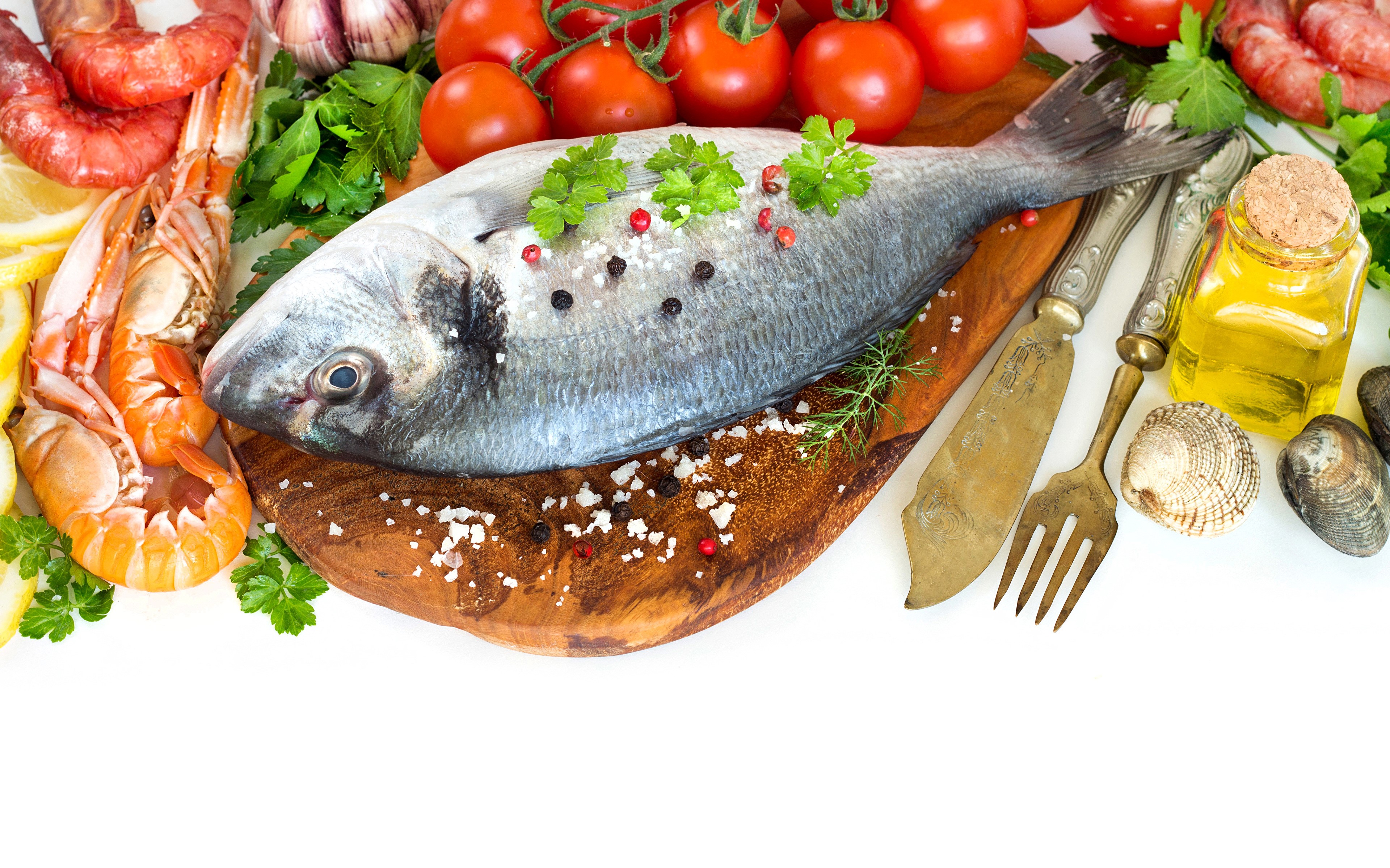 4K Fish, Shrimp, Tomatoes, Garlic, and Olive Oil HD Wallpaper