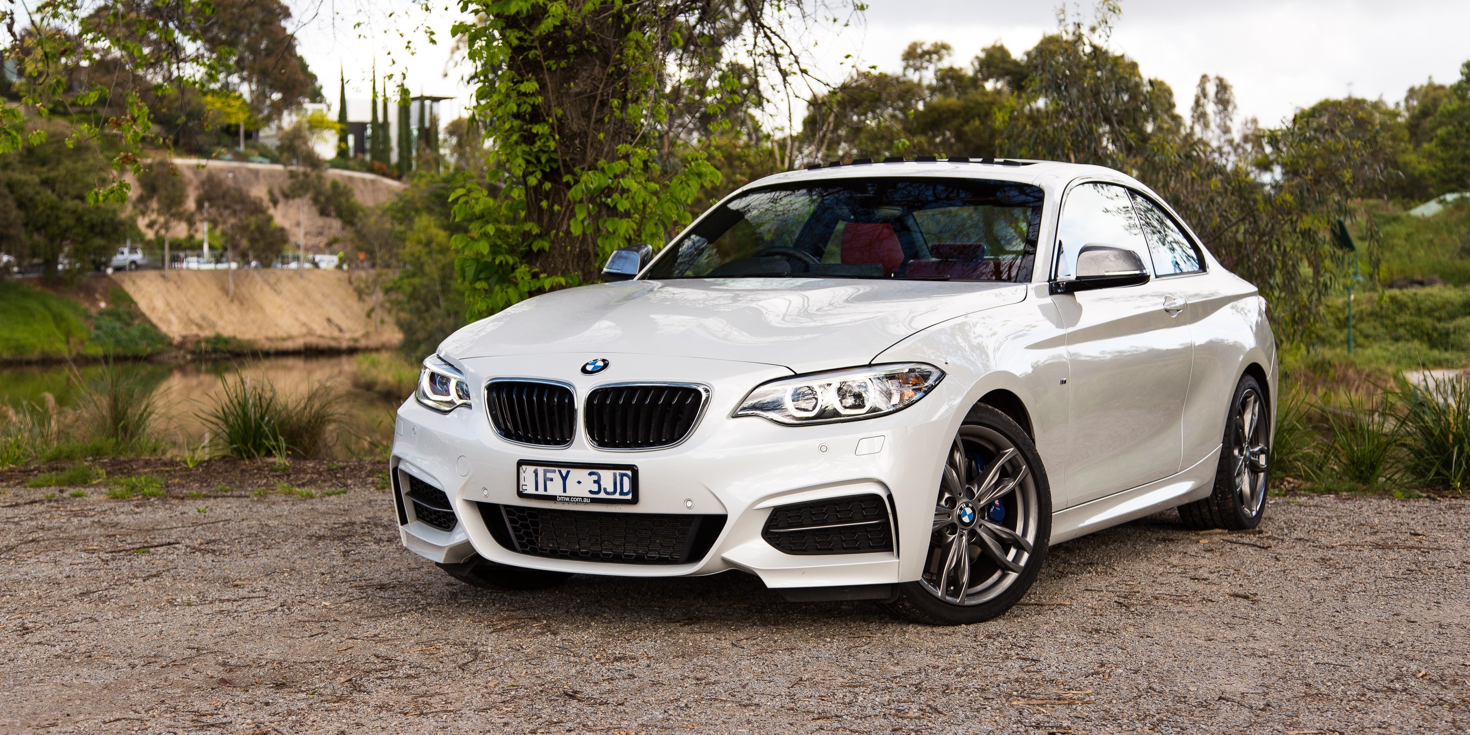 White BMW 2 Series Coupe F22 HD Wallpaper