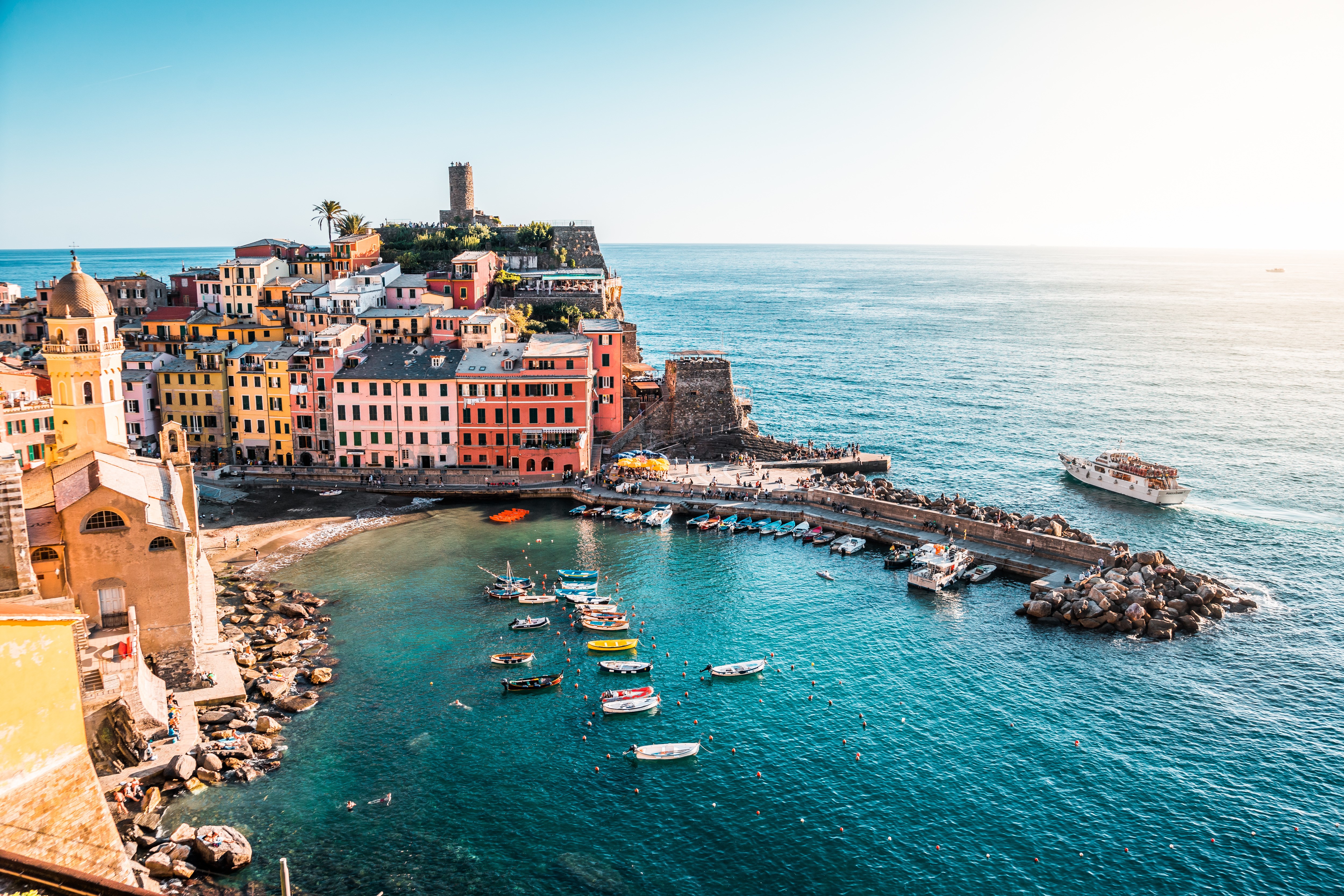 Vernazza, Italy: Colorful Buildings and Boats in the Sea HD Wallpaper