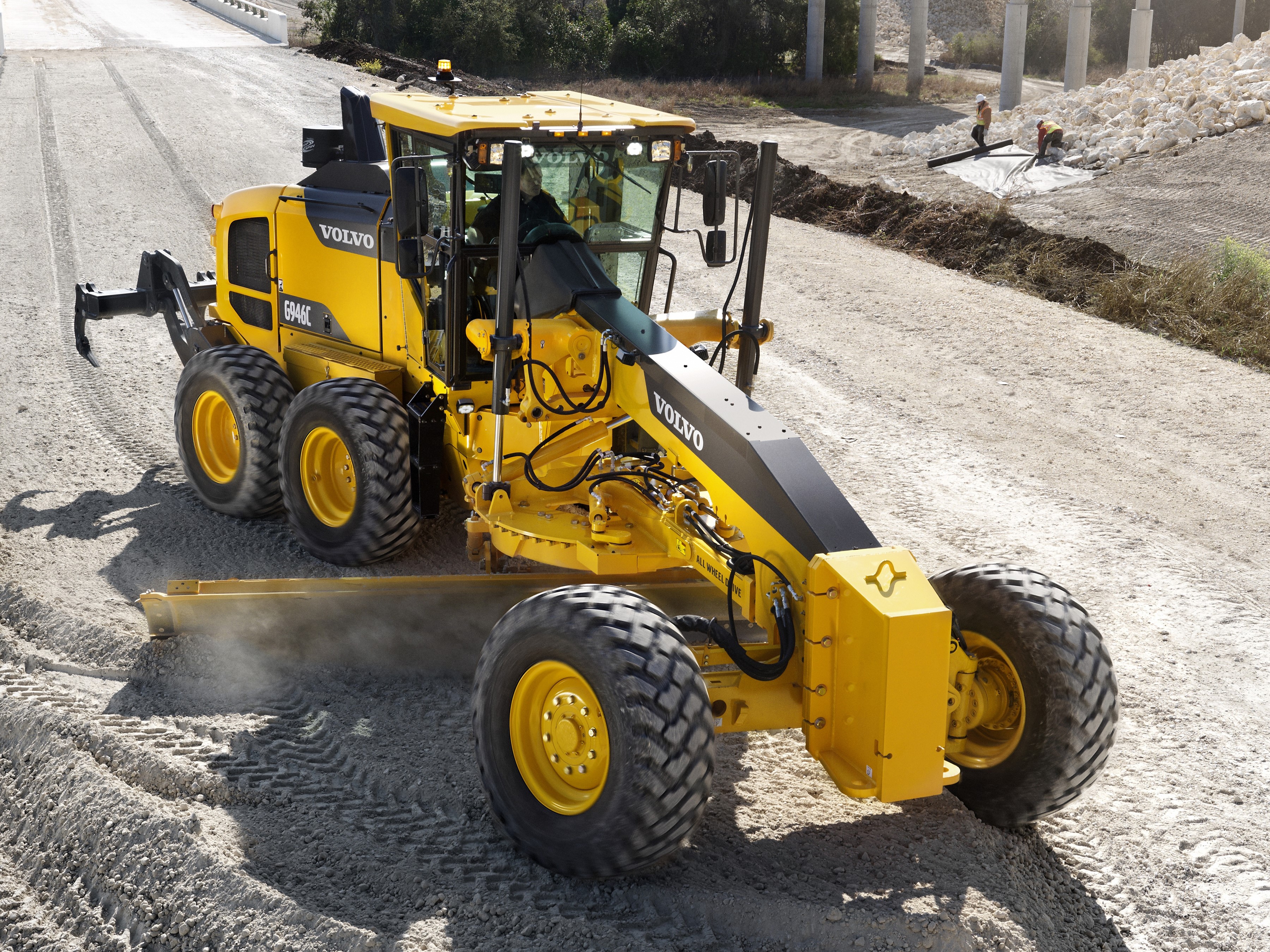 Volvo G946C Grader on a Construction Site HD Wallpaper