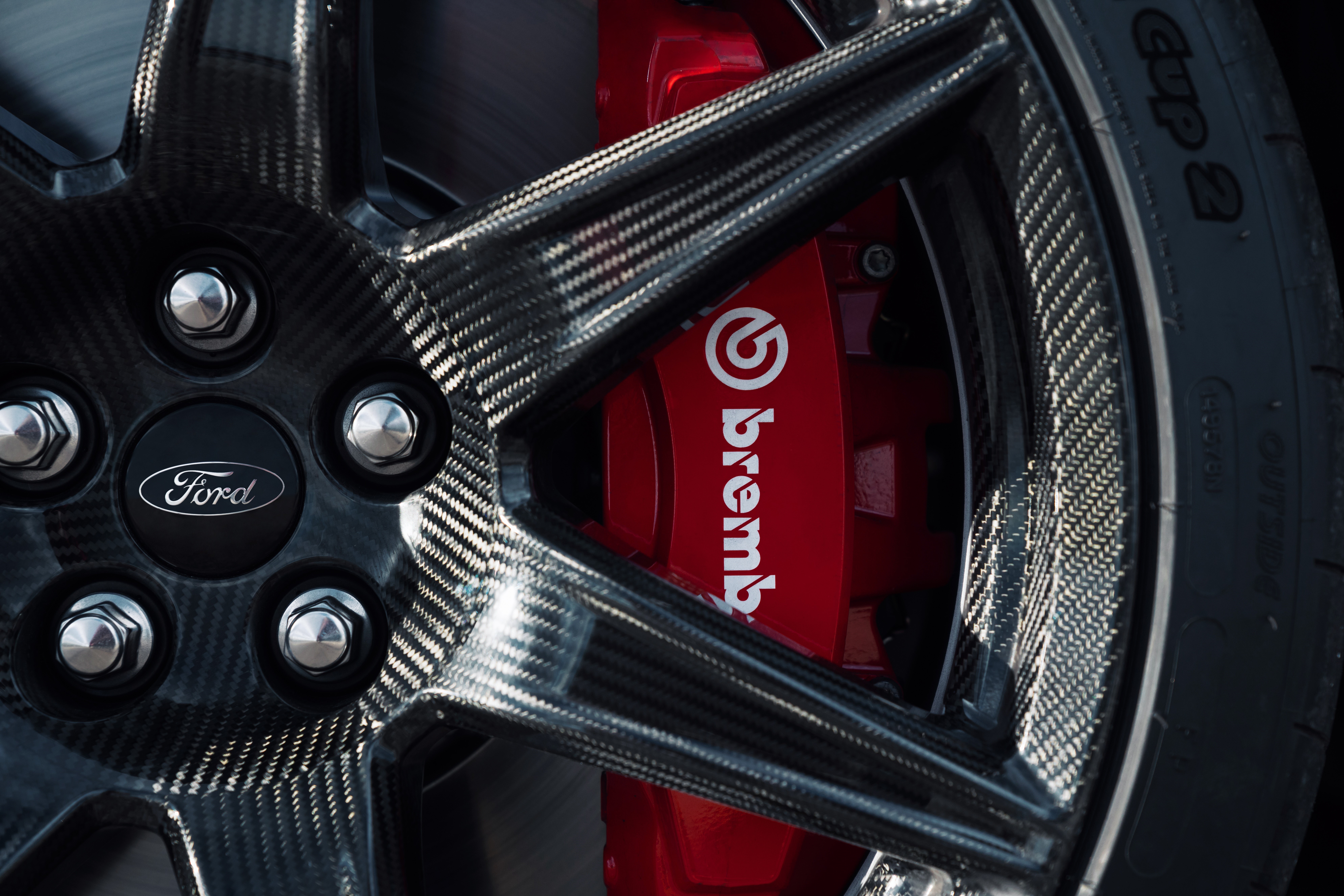 Ford Mustang Shelby GT500 2019 Carbon Fiber Wheel and Brembo Brakes HD Wallpaper