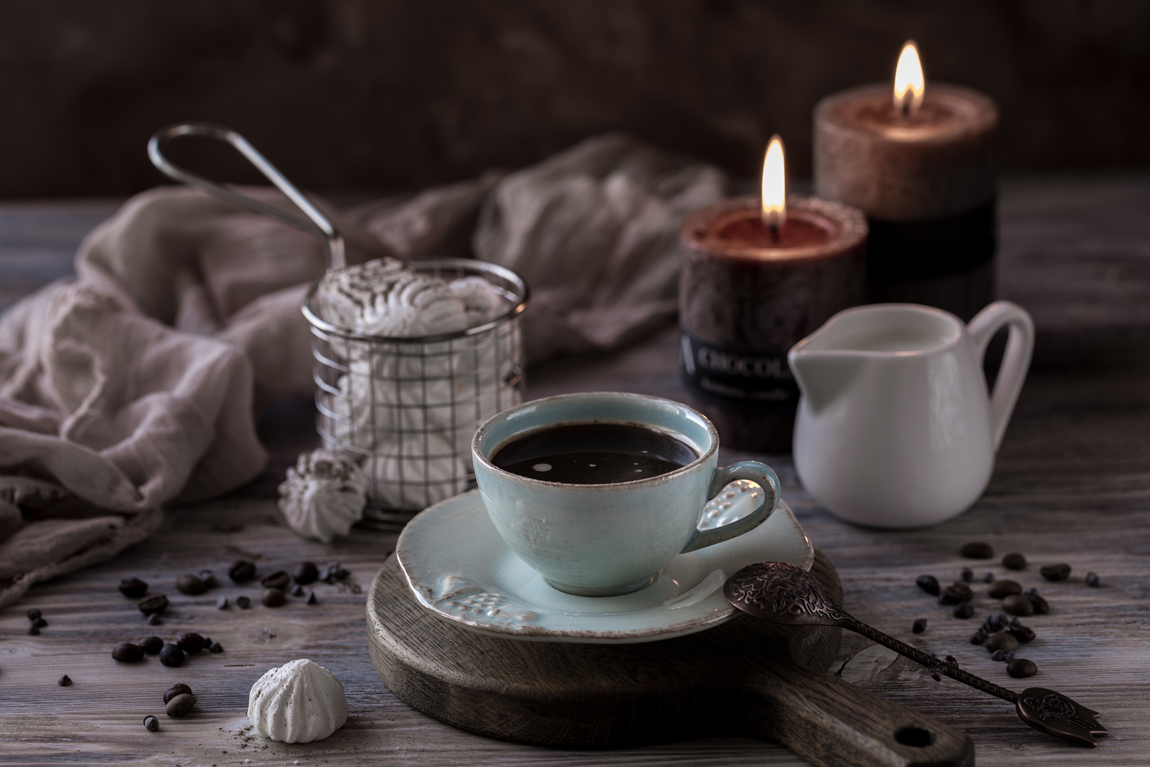 Coffee cup with marshmallows and candles HD Wallpaper