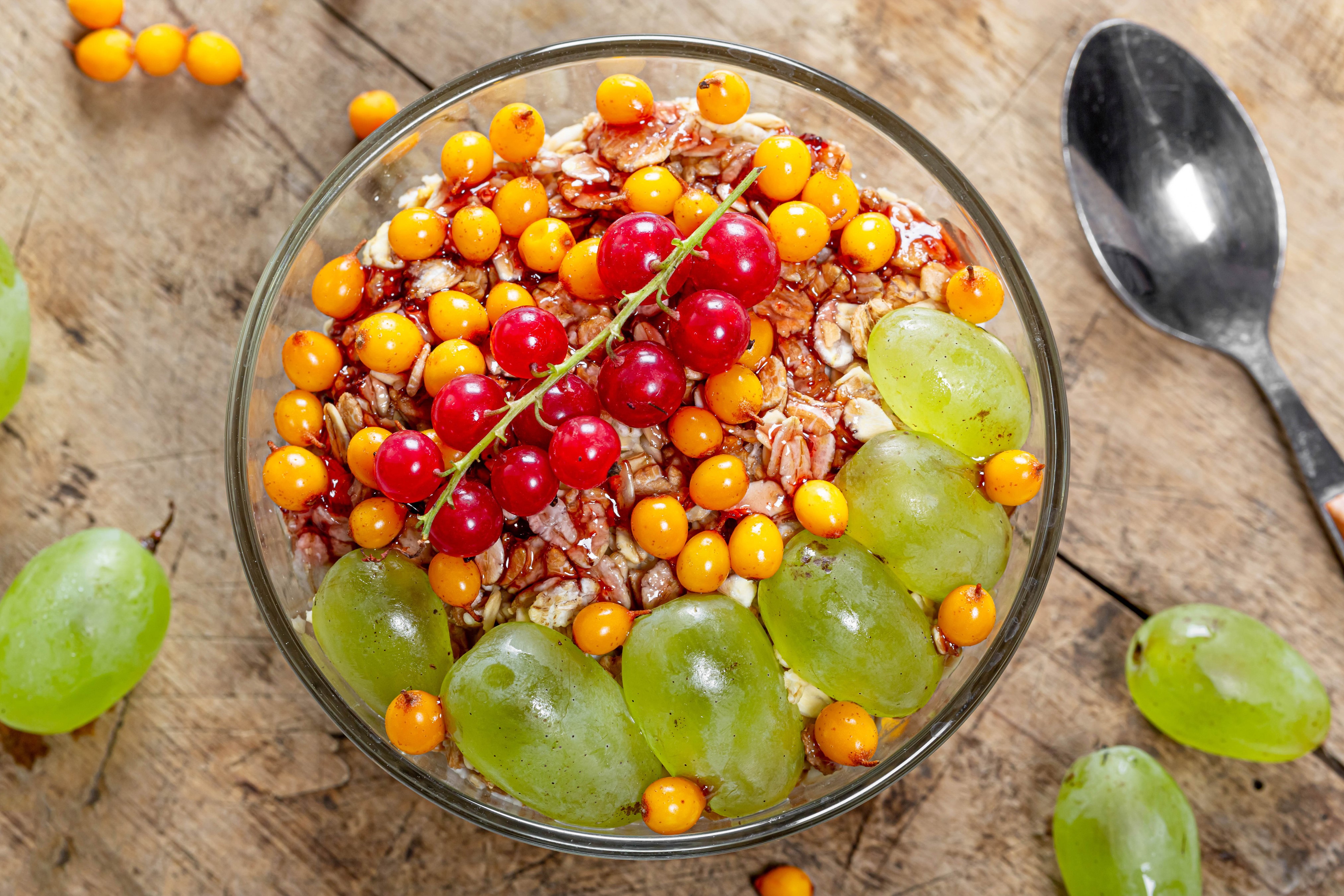 4K Muesli with Berries and Grapes HD Wallpaper