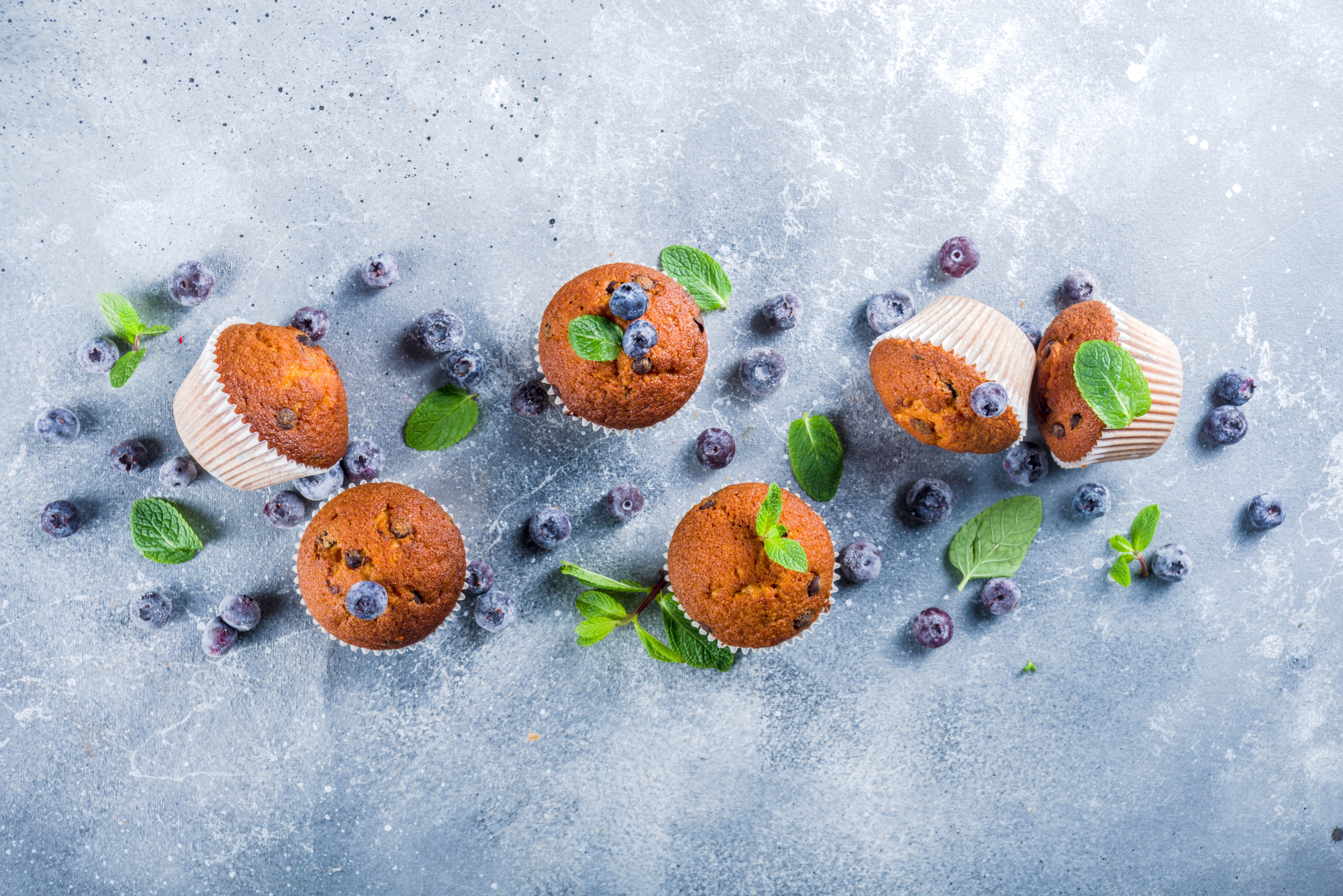 Blueberry Muffins with Mint and Blueberries HD Wallpaper