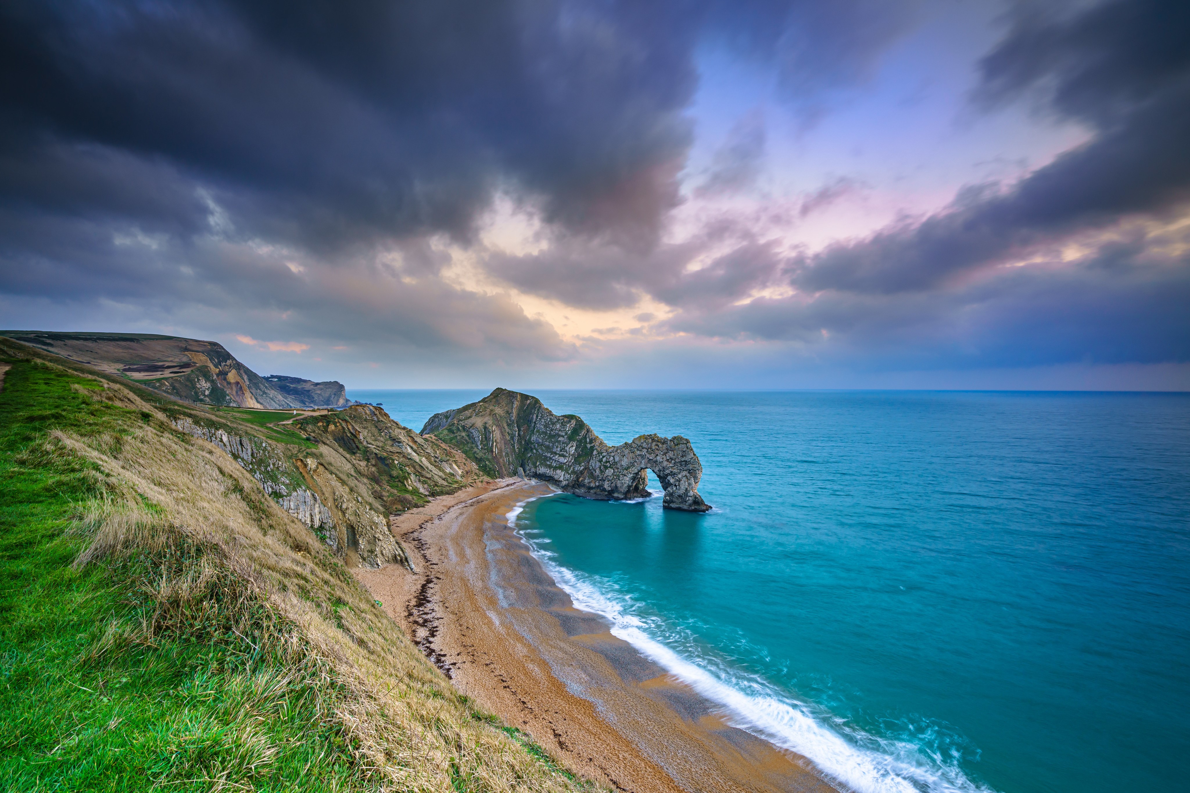 Durdle Door, Dorset, England Coastline with Arch HD Wallpaper