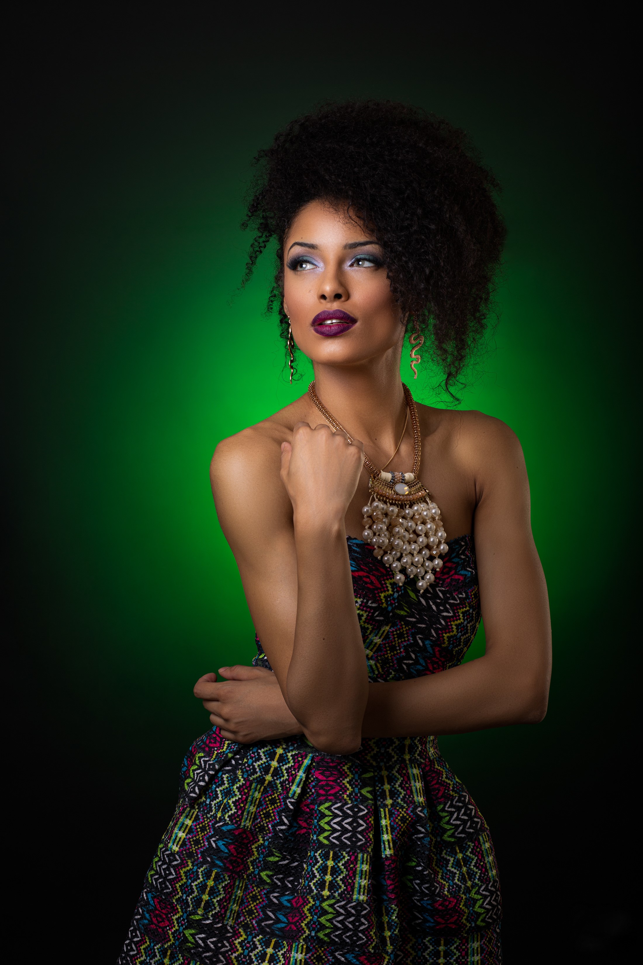 Woman with curly hair and colorful dress HD Phone Wallpaper