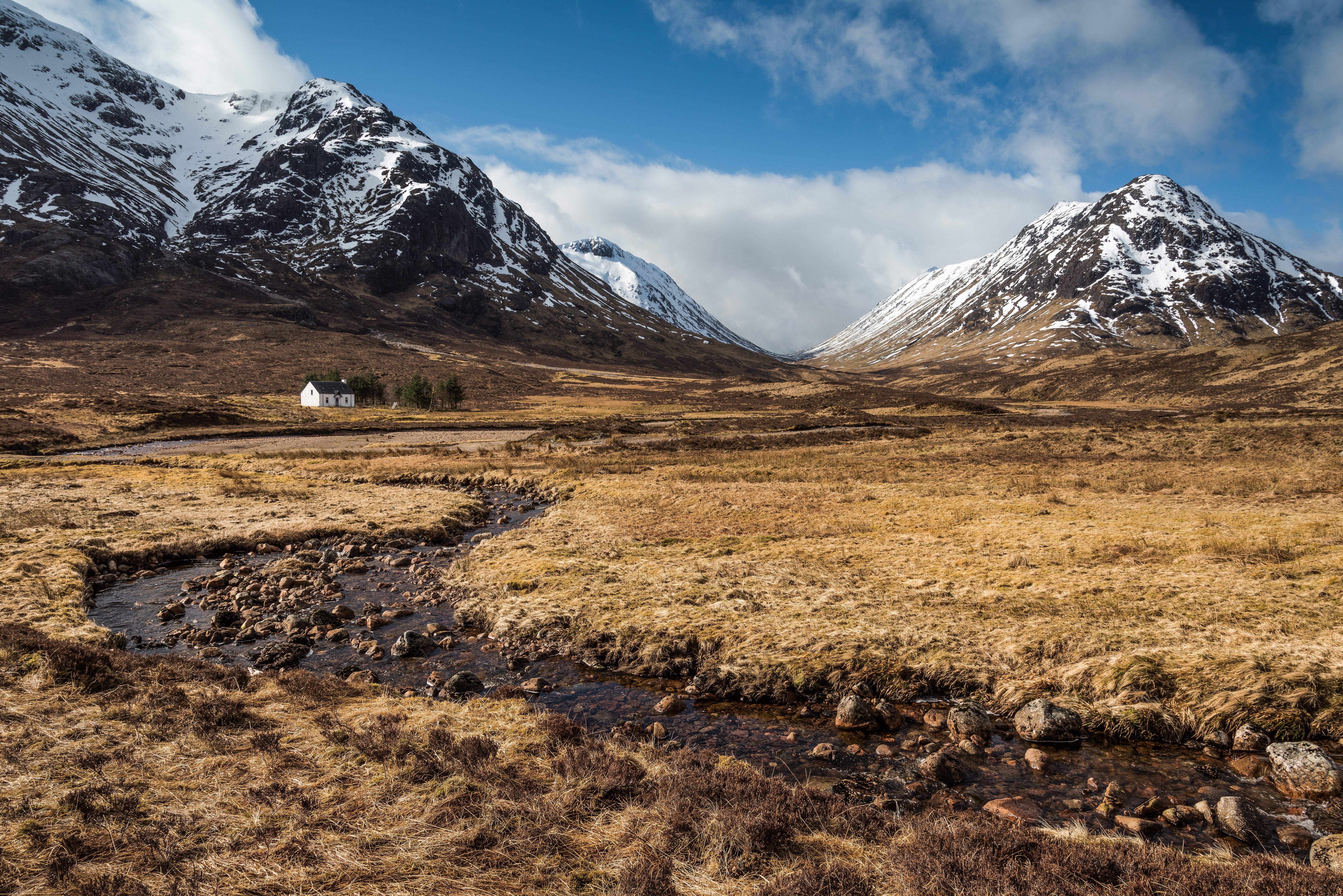 White house in Glencoe mountains with stream HD Wallpaper