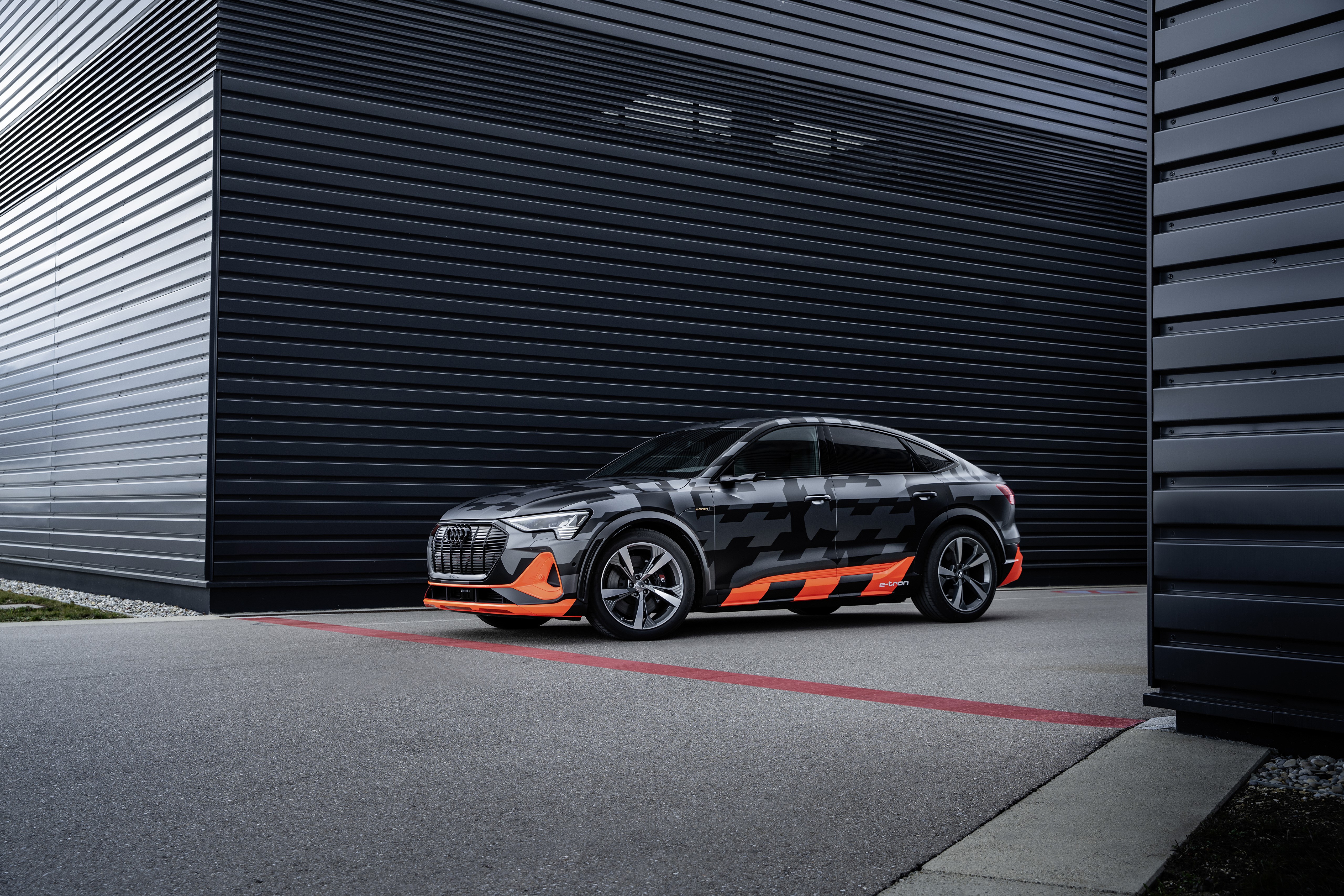 Audi 2020 e-tron S Sportback Prototype HD Wallpaper