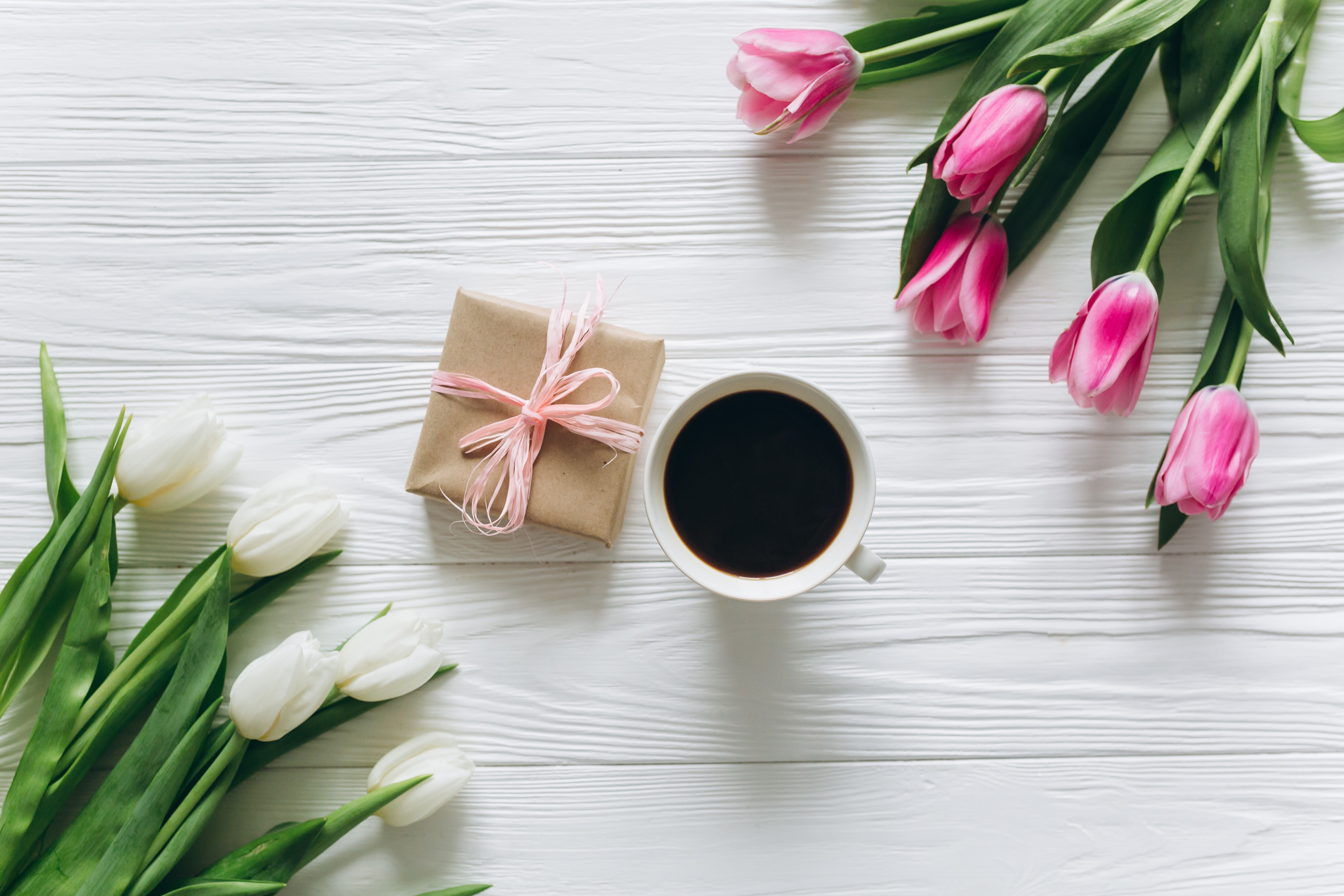 Coffee, Tulips, and Gift on Wood Planks HD Wallpaper