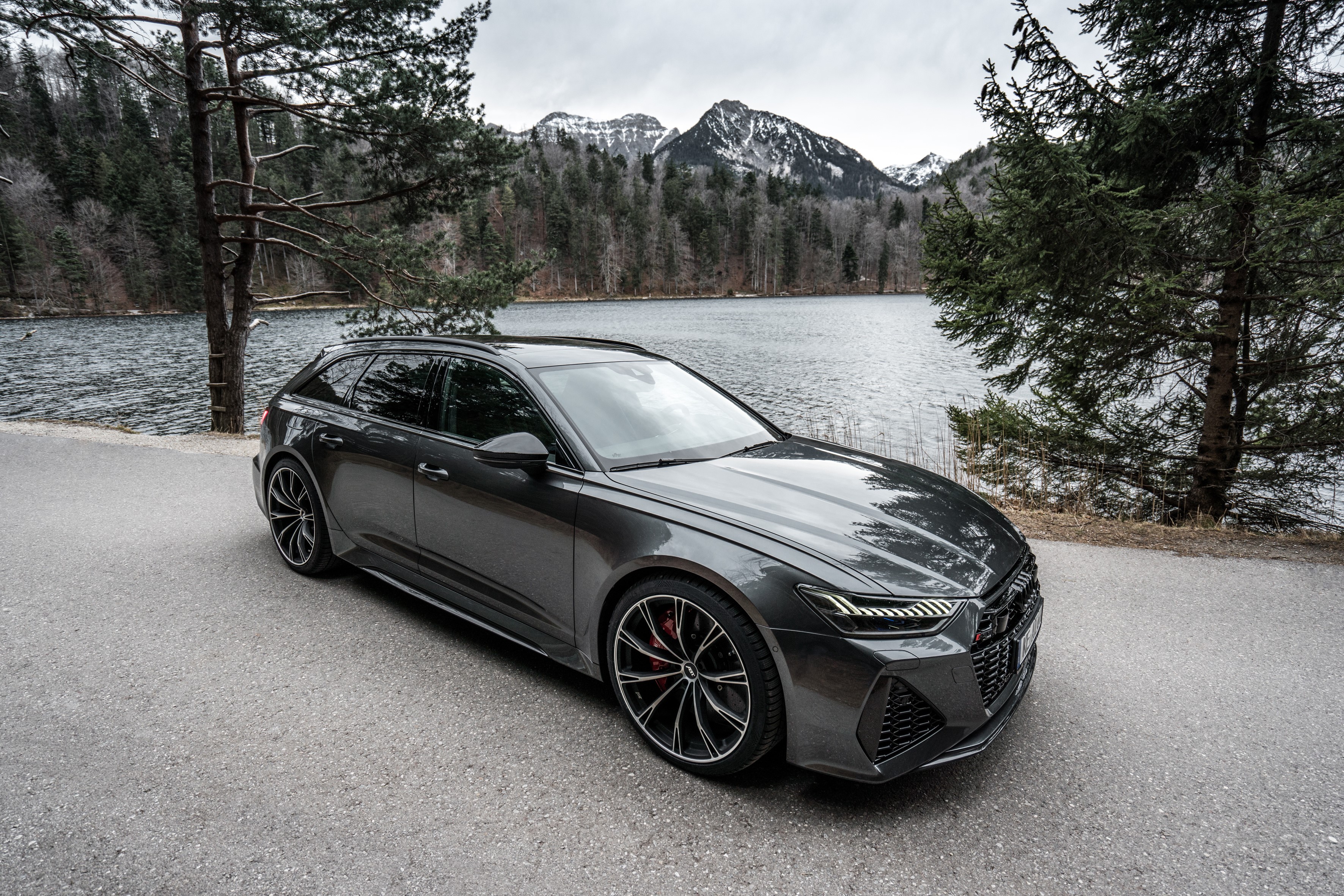2020 Audi RS 6 Avant estate car by a lake HD Wallpaper