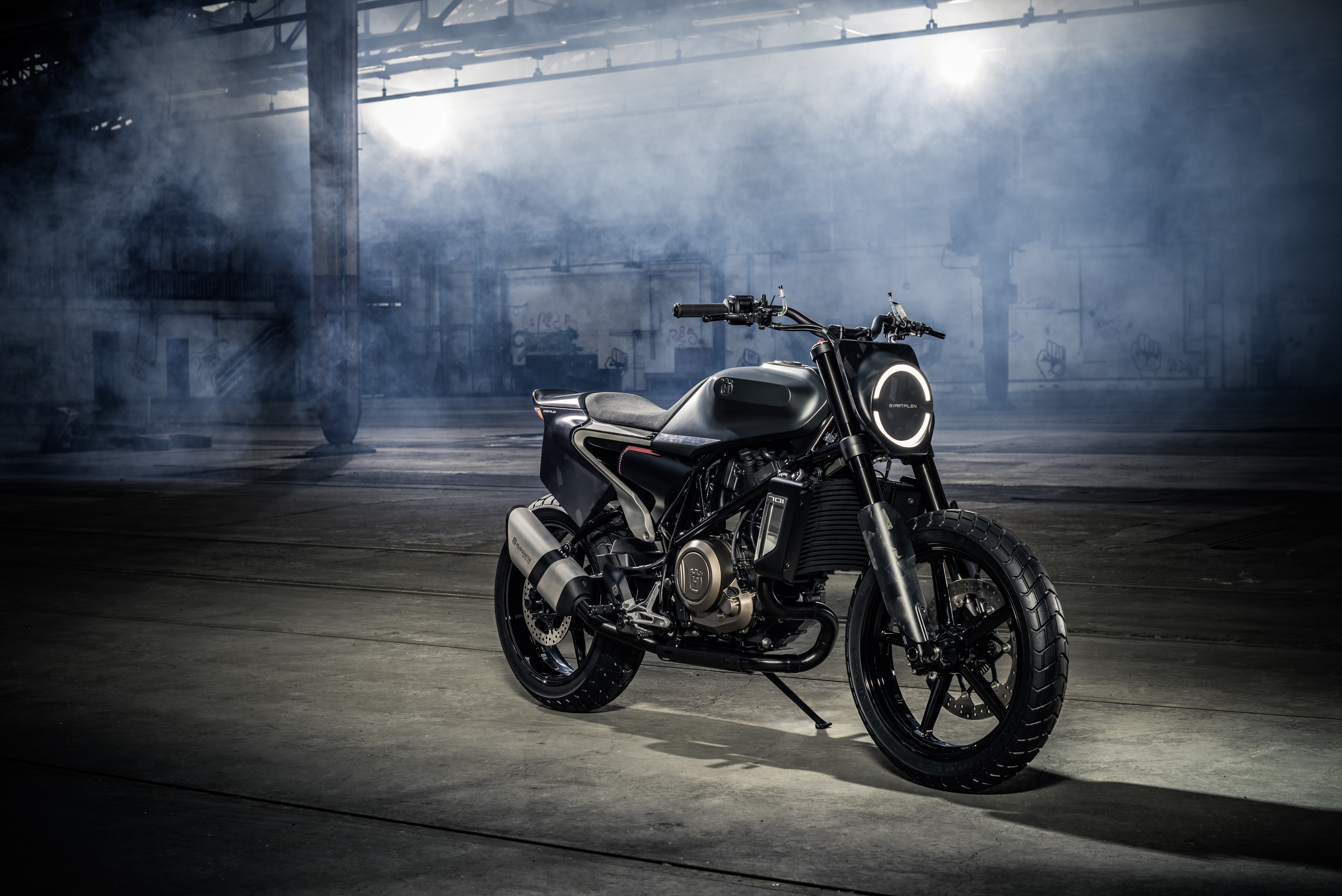 4K 2017 Husqvarna Svartpilen 701 Concept motorcycle HD Wallpaper