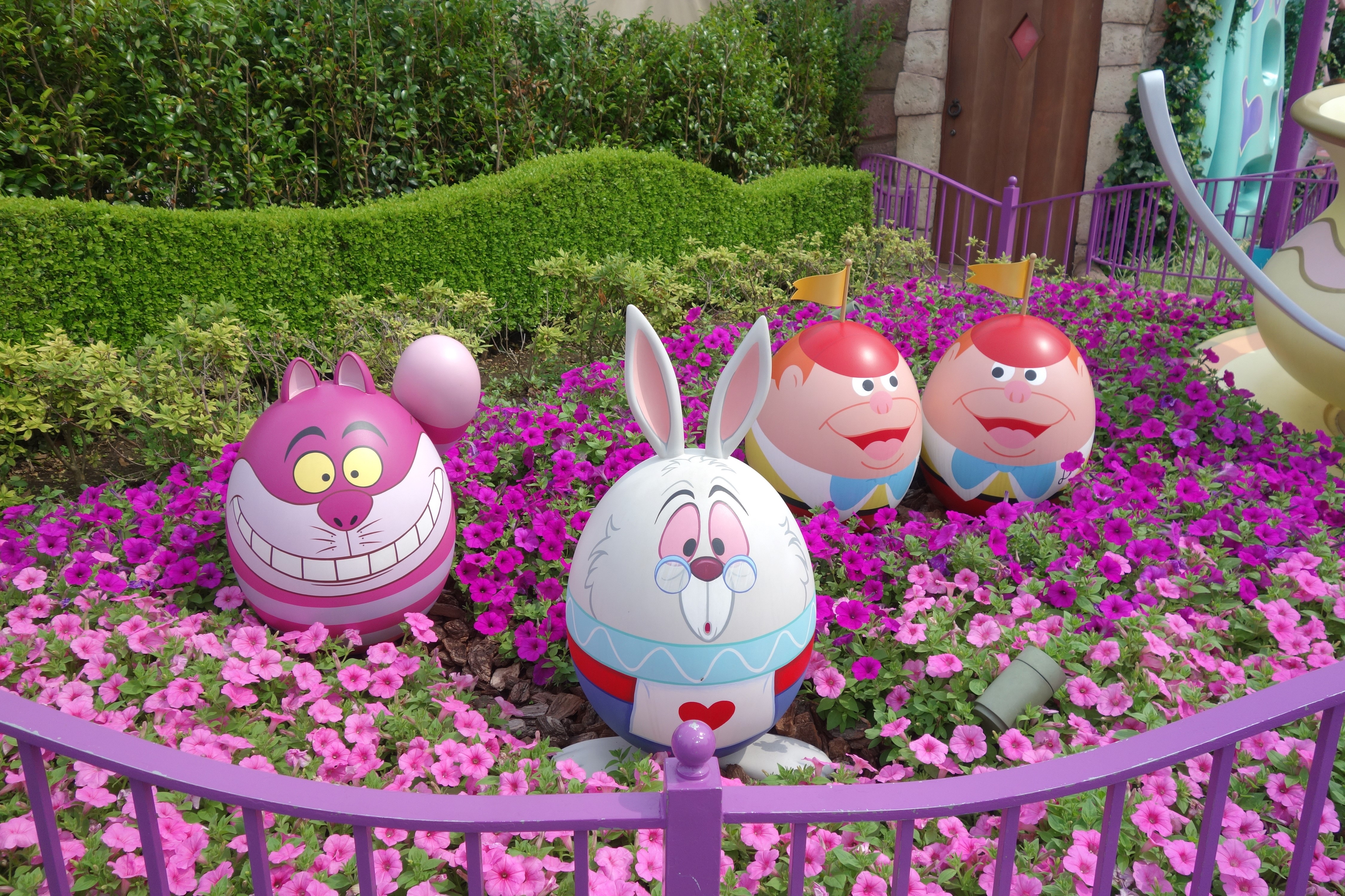 Alice in Wonderland Easter Eggs at Tokyo Disney Resort HD Wallpaper