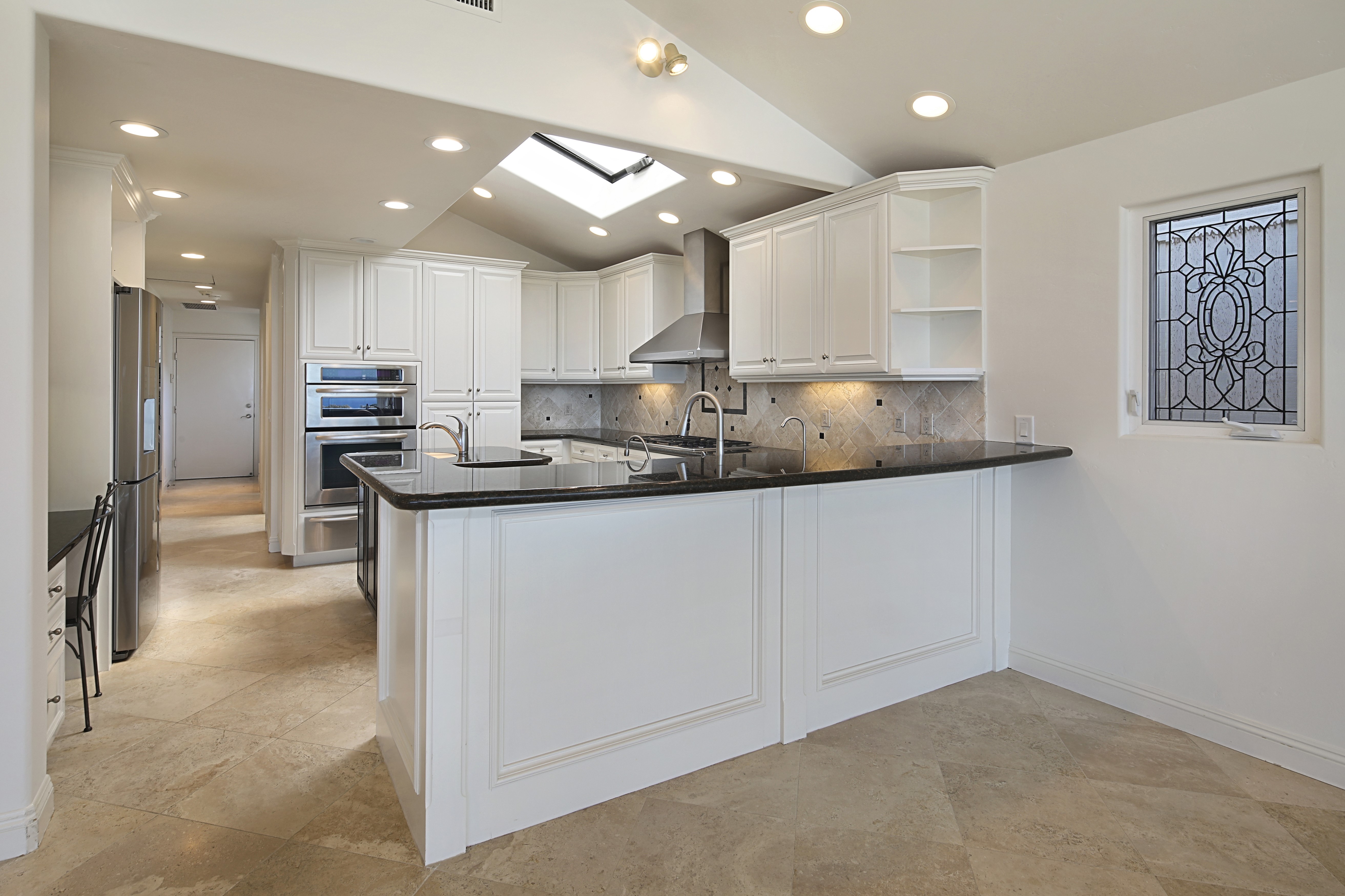 Modern Kitchen Interior Design HD Wallpaper