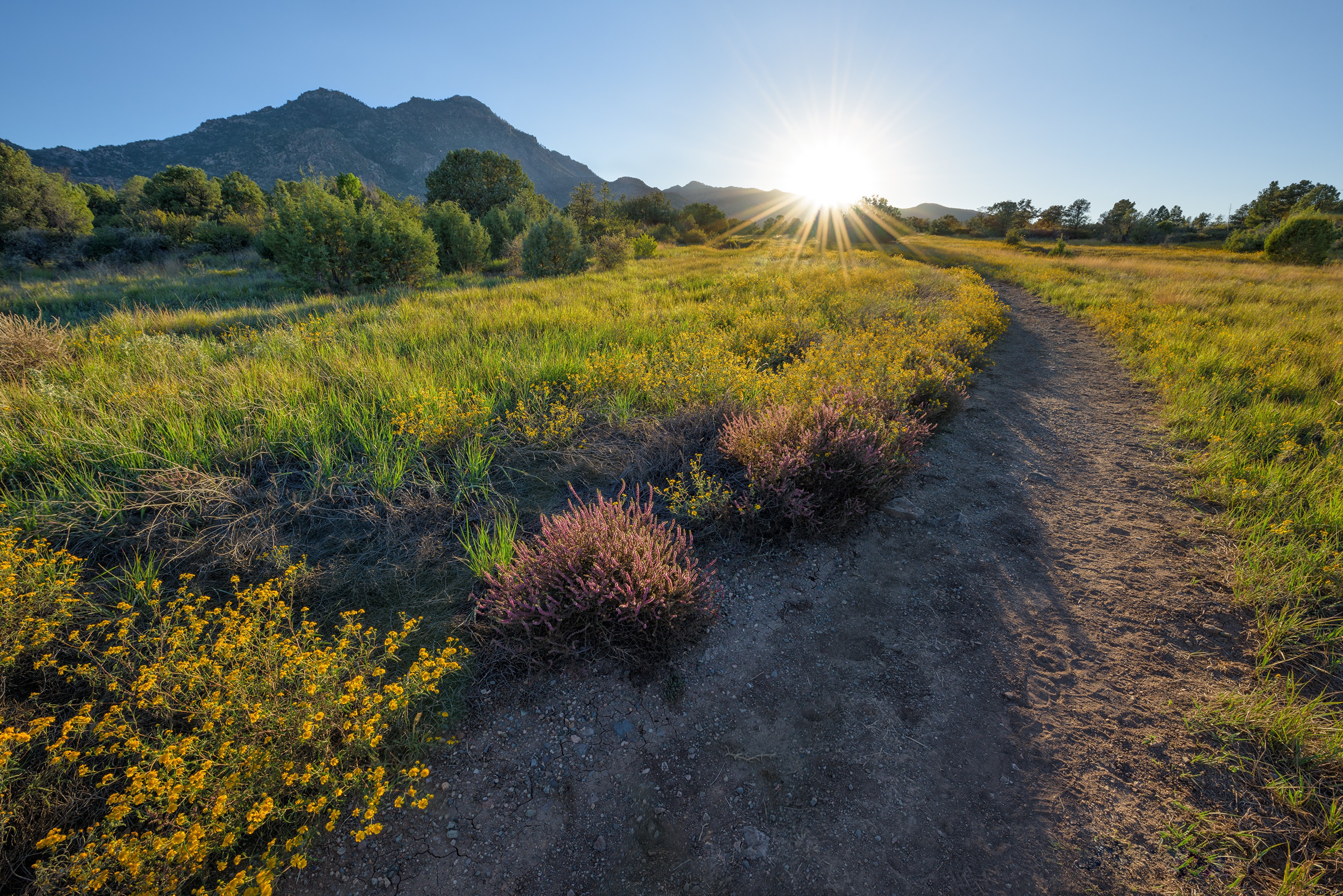 Sunrise over Granite Mountain, Prescott, Arizona HD Wallpaper