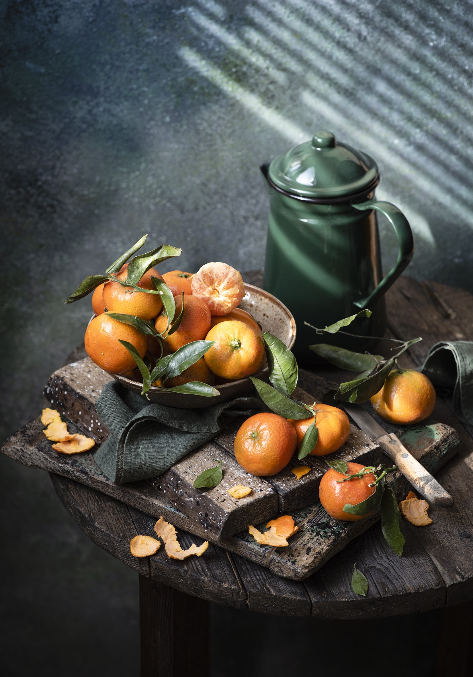 Still life with tangerines and a green jug HD Phone Wallpaper