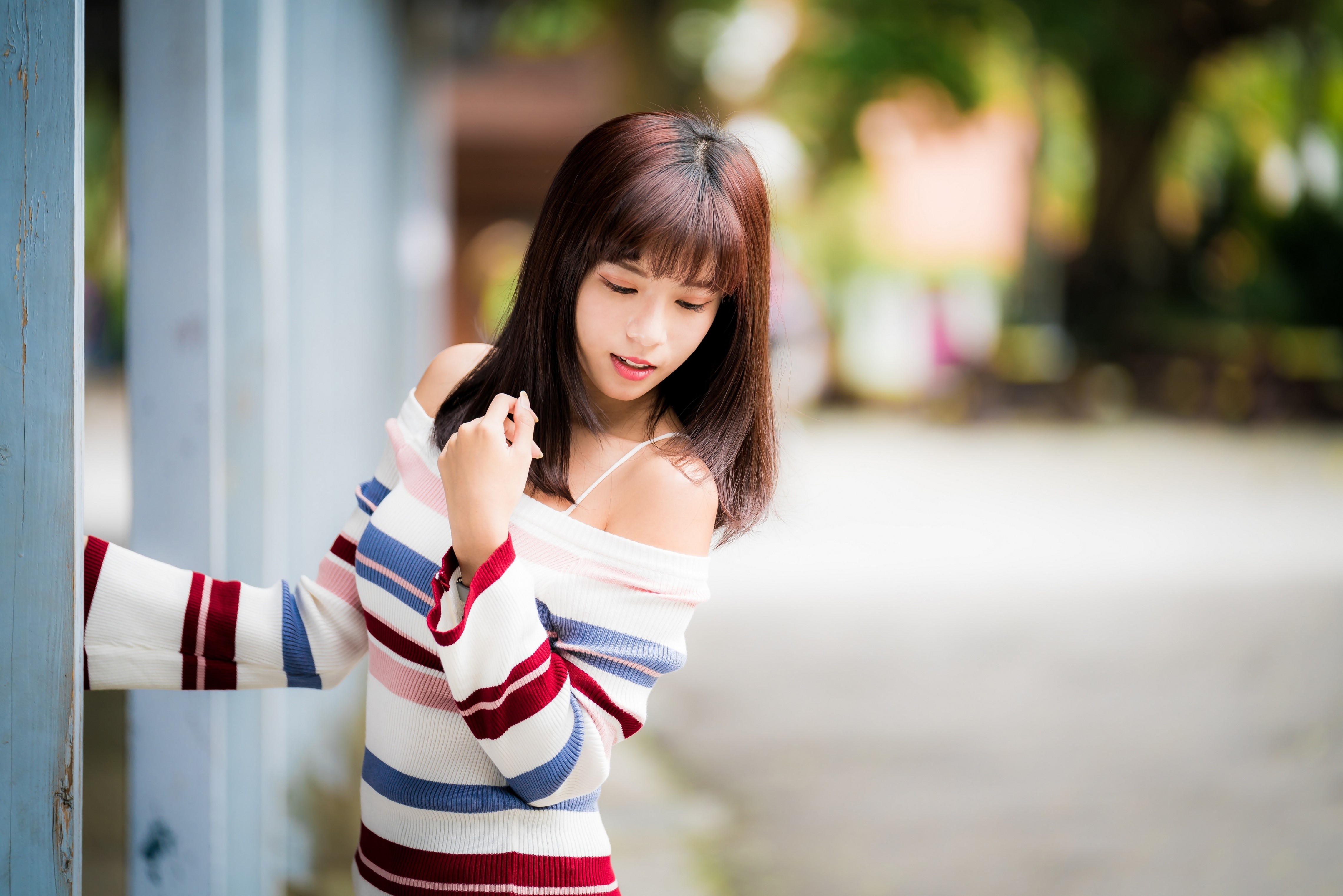 Asian woman with brown hair wearing a striped off-the-shoulder sweater HD Wallpaper