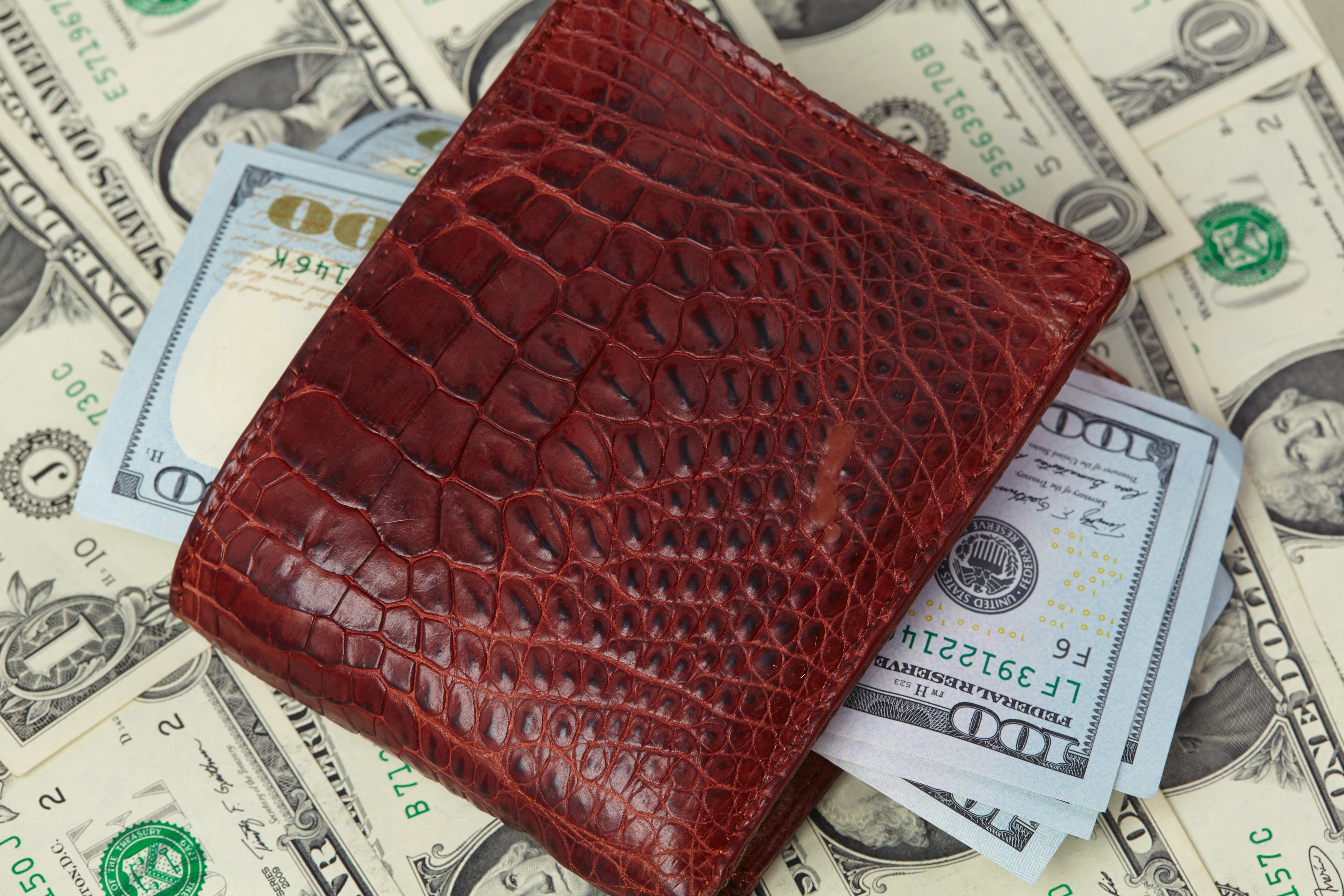 Brown Wallet with US Dollars HD Wallpaper