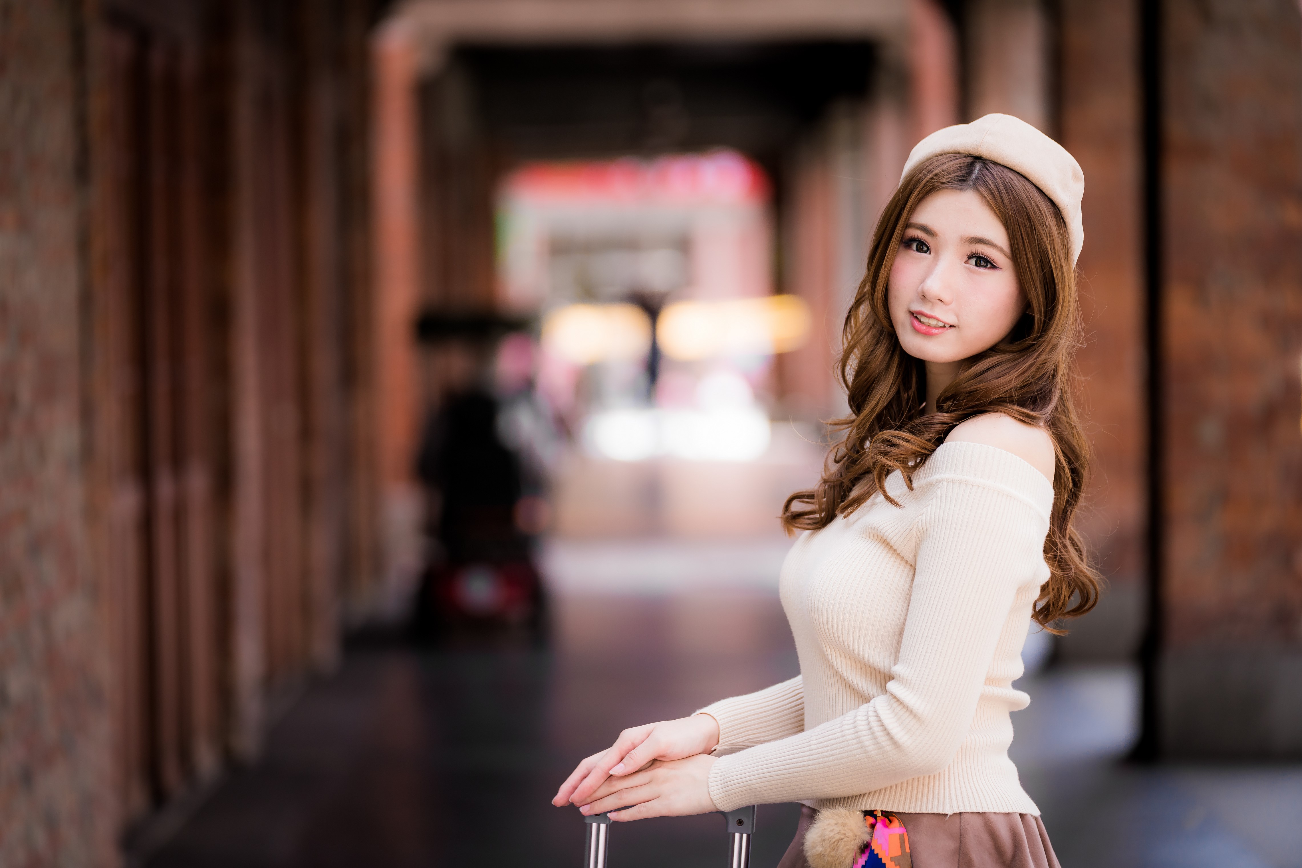 4K Asian Woman Wearing Beret with Bokeh HD Wallpaper