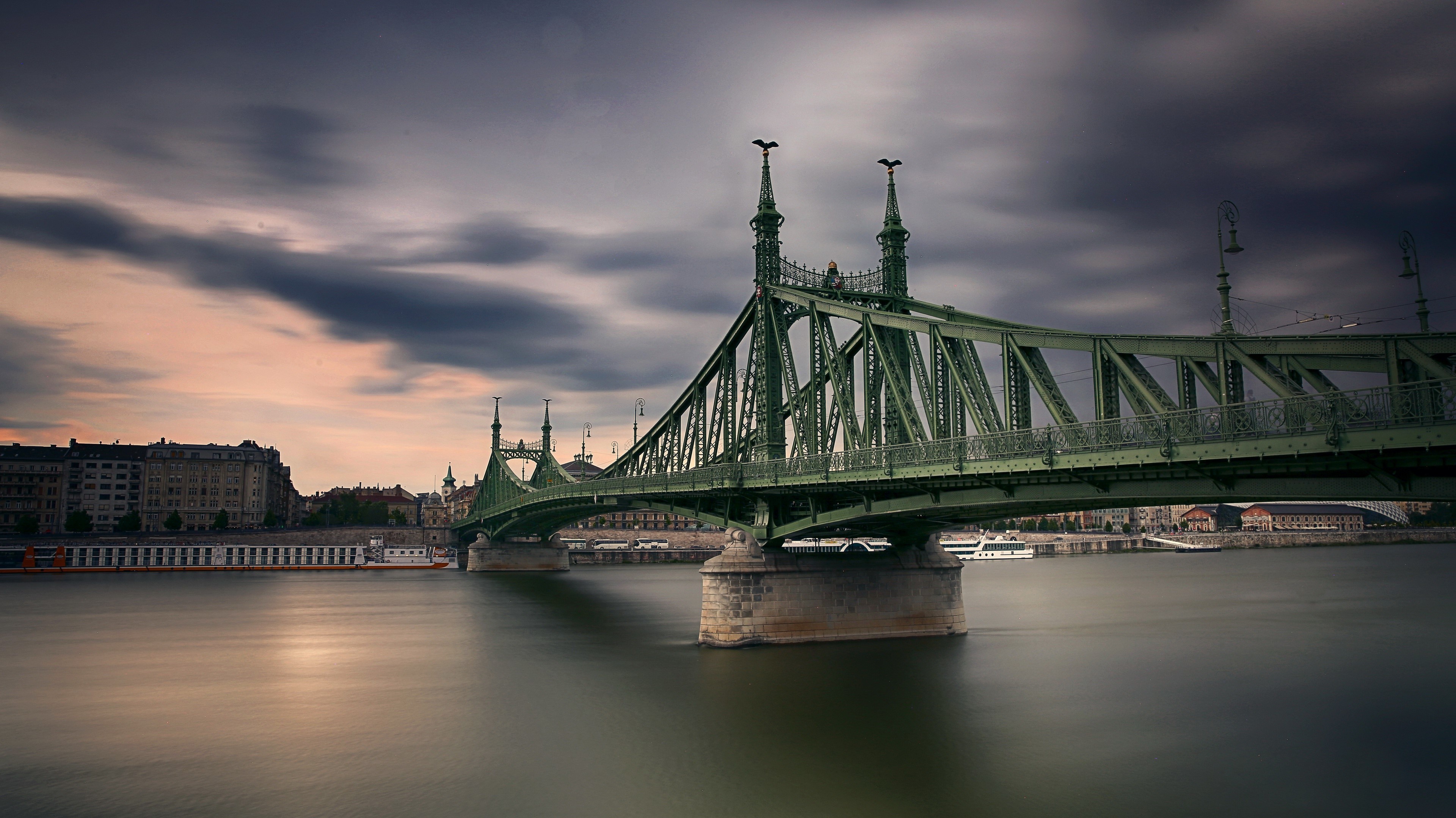4K Liberty Bridge over Danube River in Budapest, Hungary HD Wallpaper