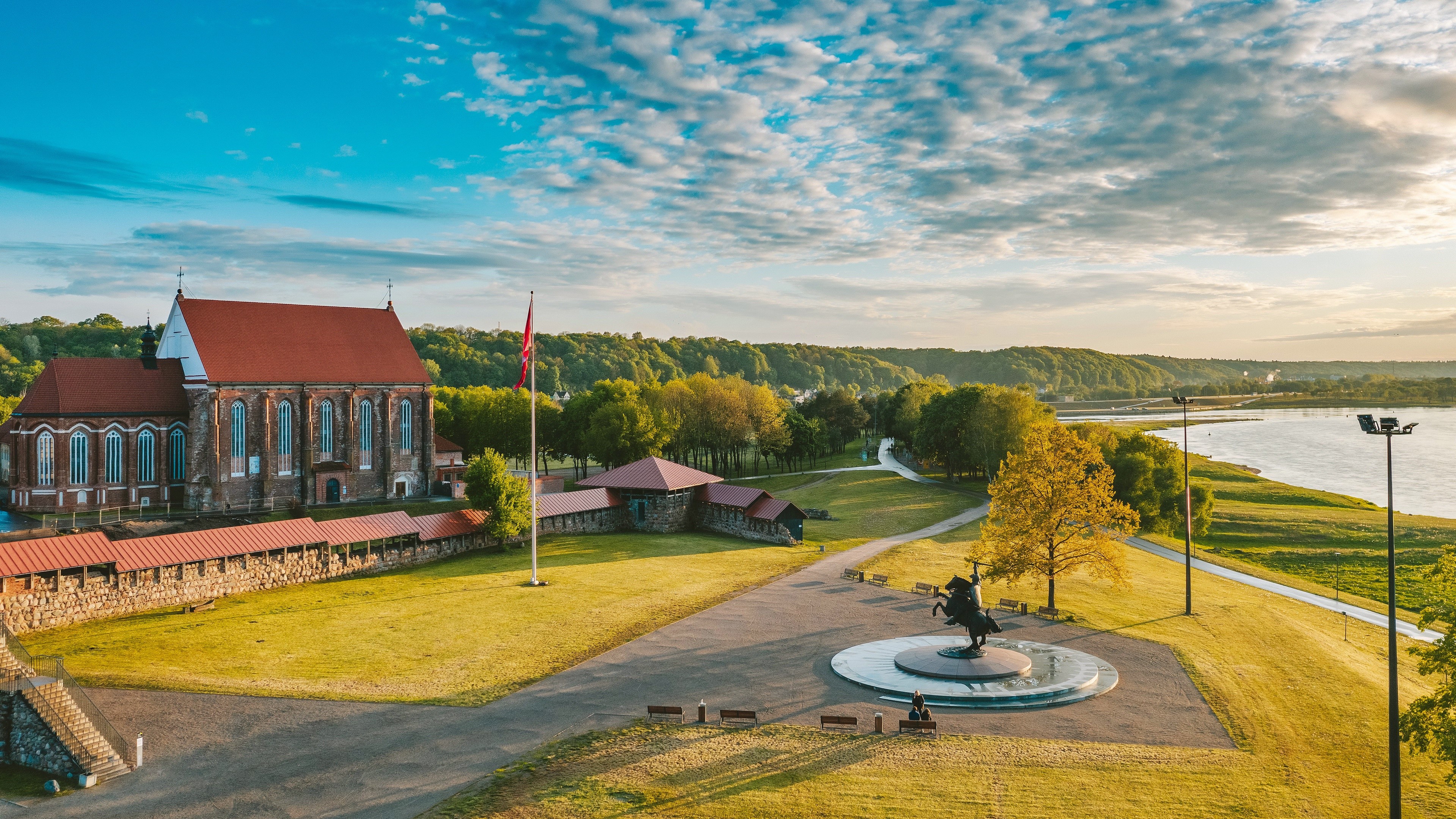 4K Kaunas Santaka Lithuania Monument and Church HD Wallpaper